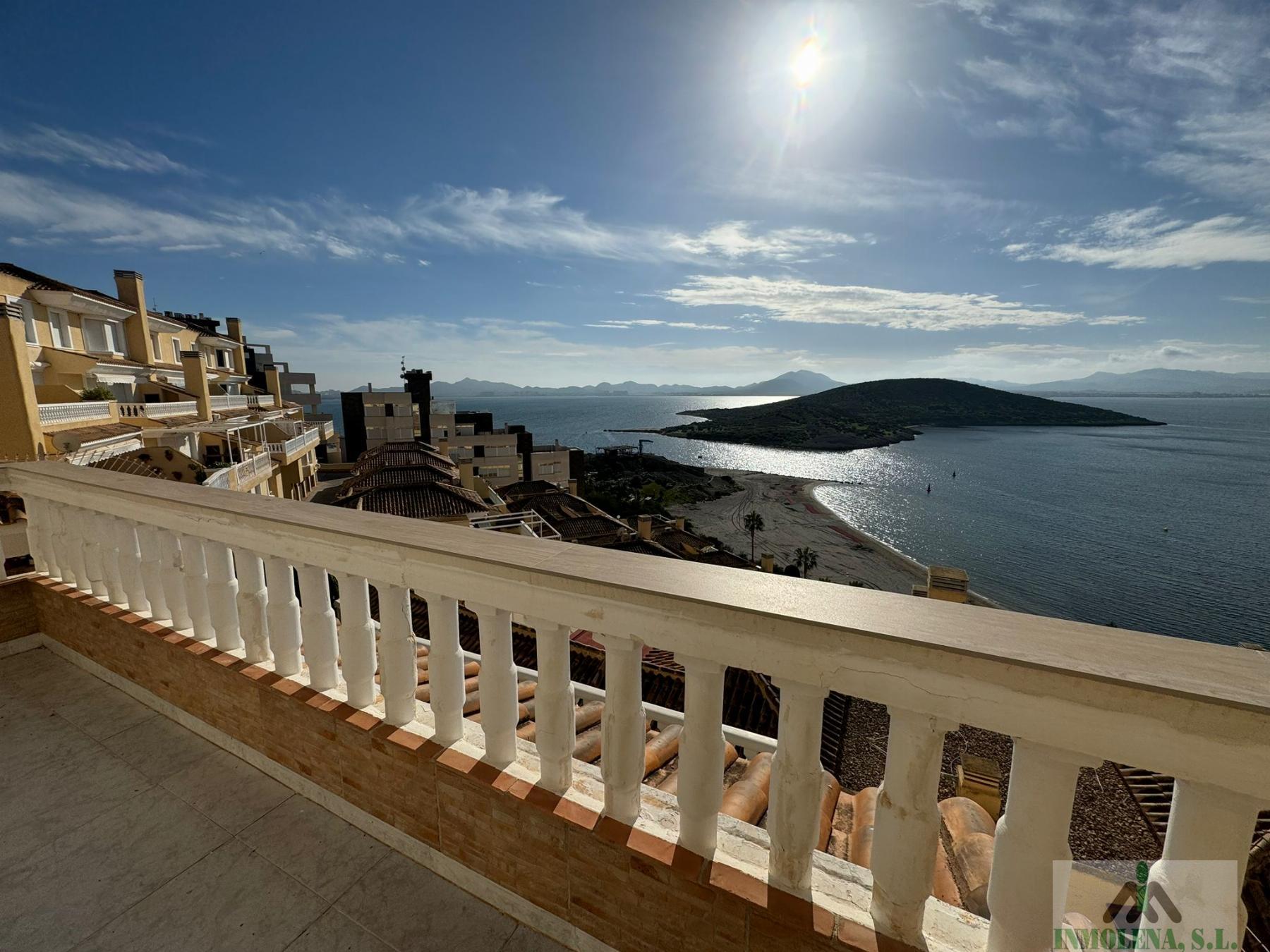 For sale of duplex in La Manga del Mar Menor