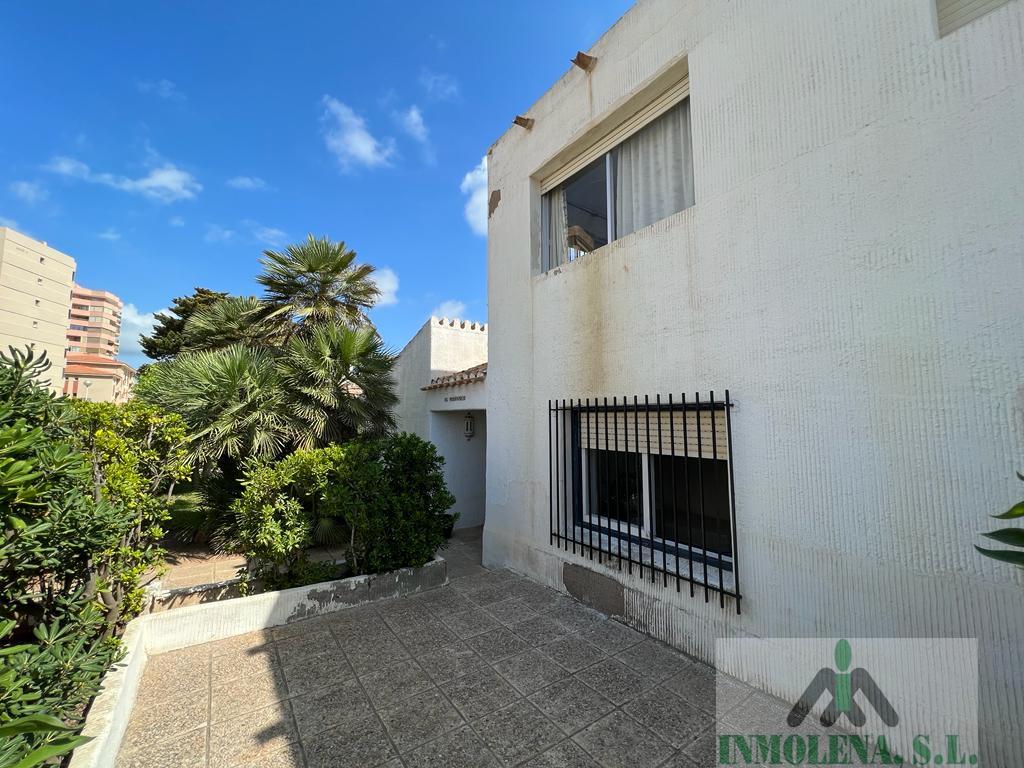 For sale of chalet in La Manga del Mar Menor