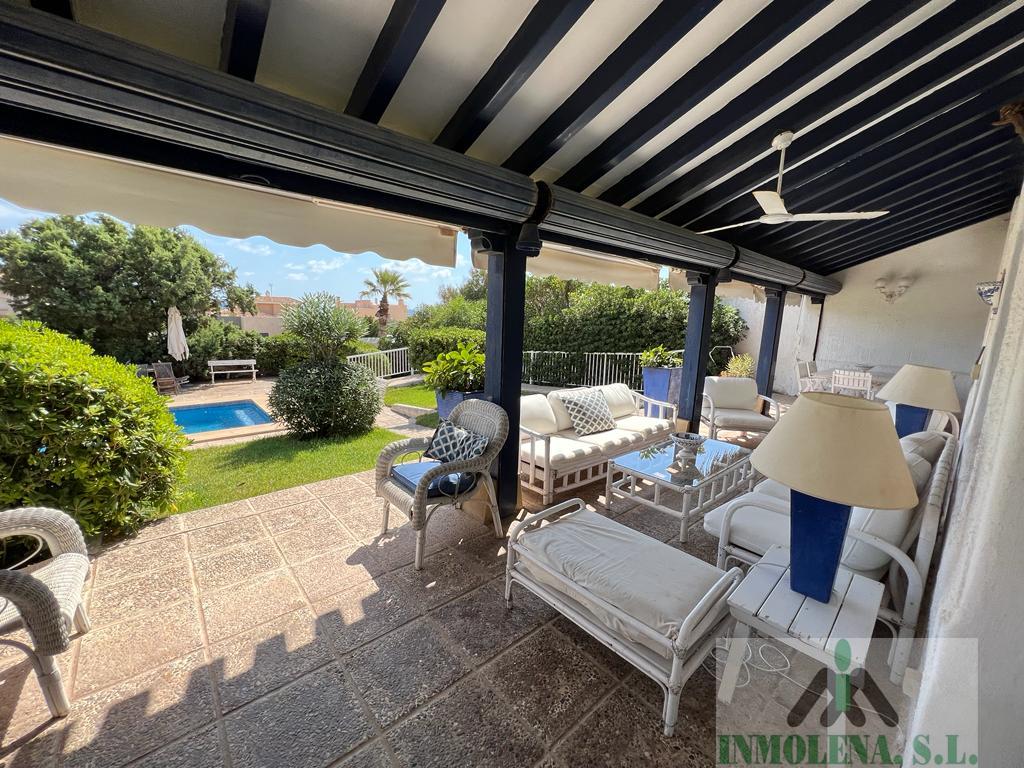 For sale of chalet in La Manga del Mar Menor