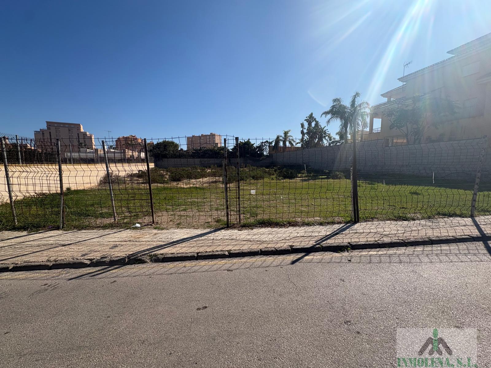 Venta de terreno en La Manga del Mar Menor