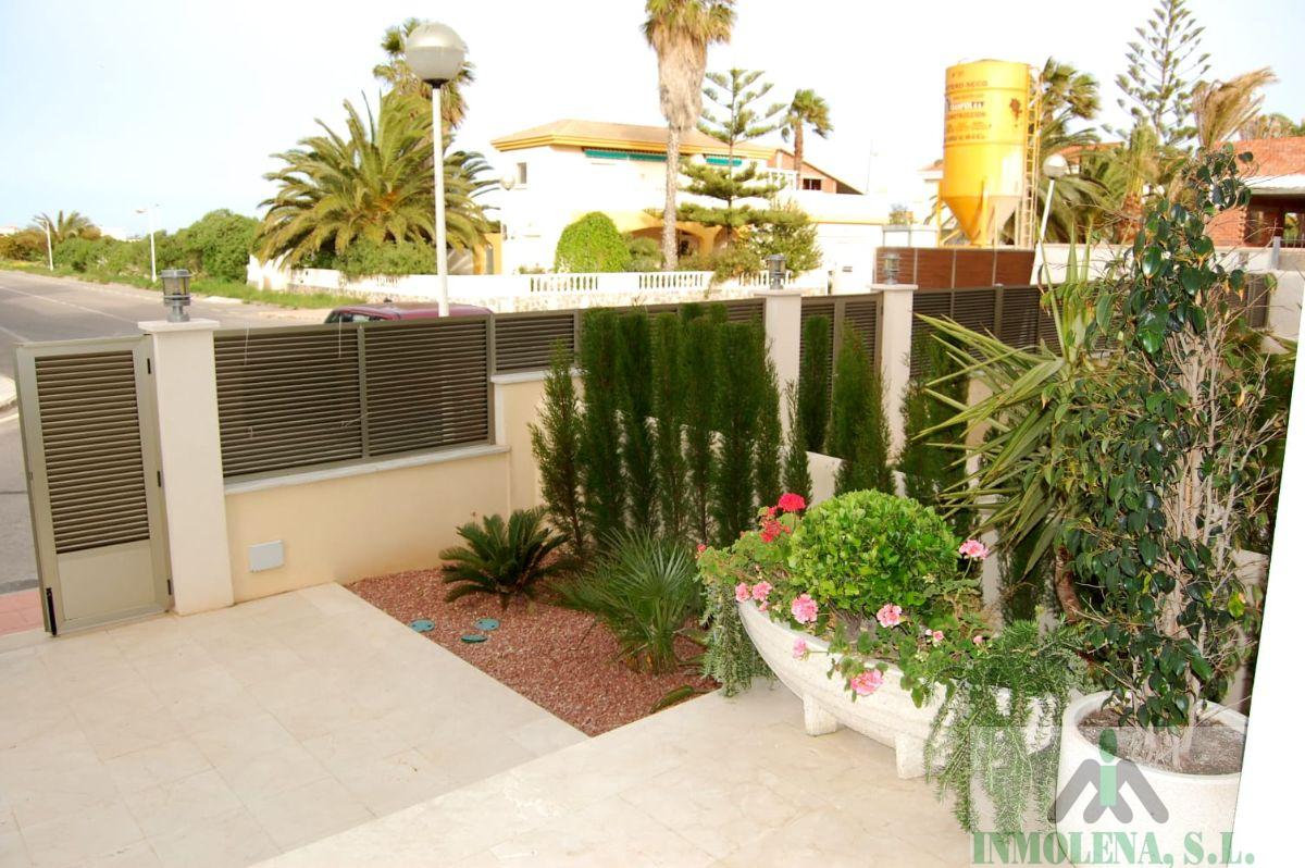 For sale of chalet in La Manga del Mar Menor