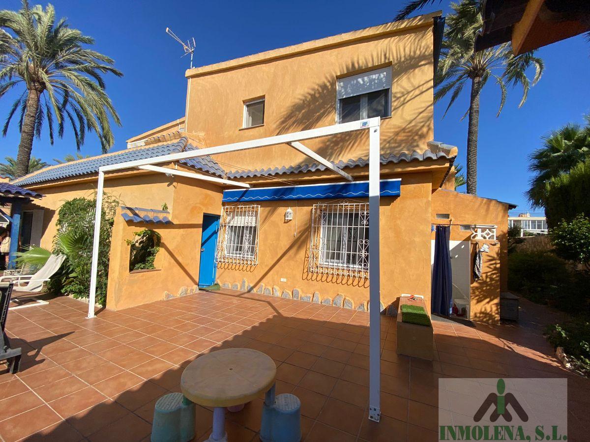 For sale of chalet in La Manga del Mar Menor