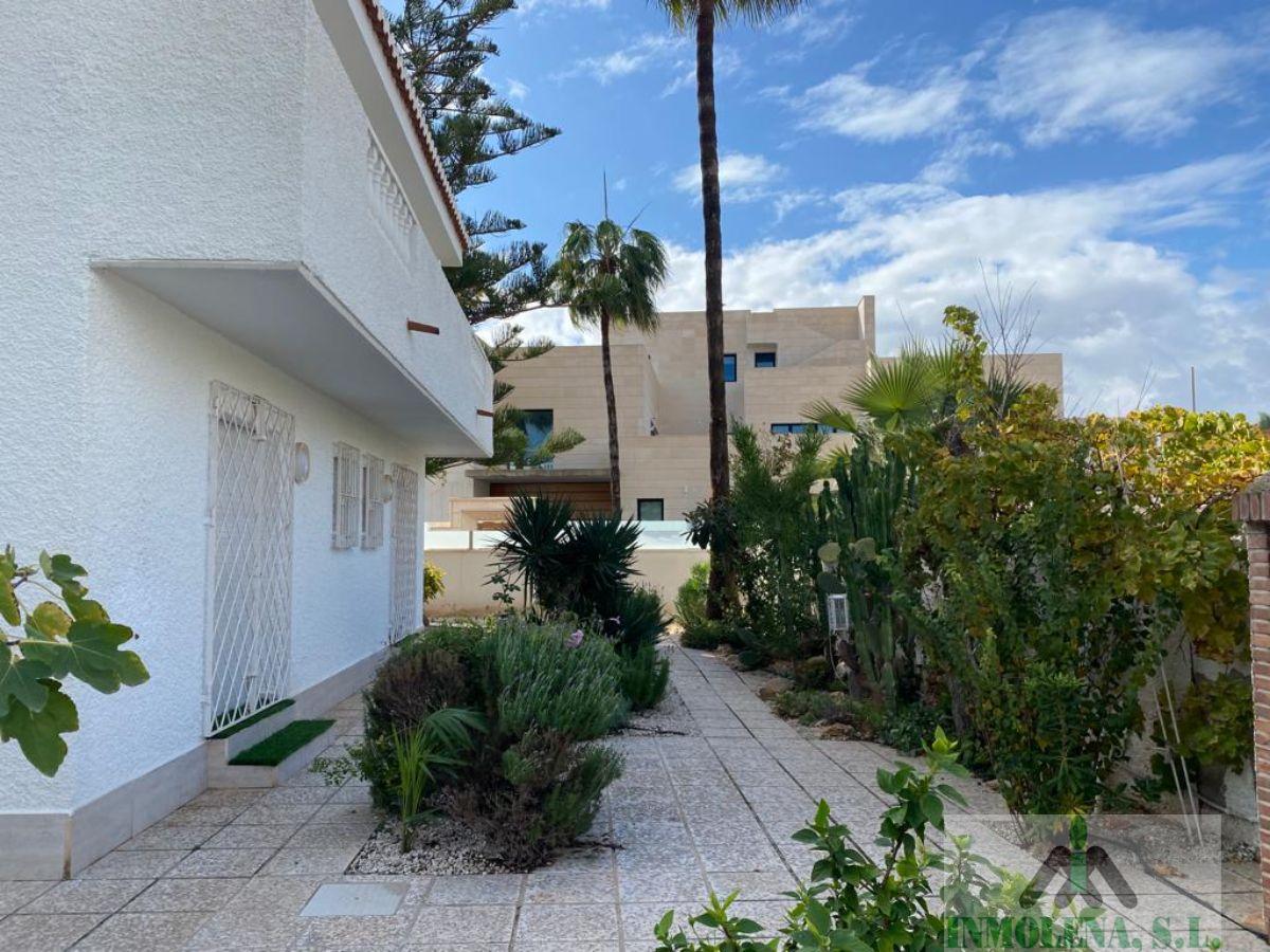 For sale of chalet in La Manga del Mar Menor