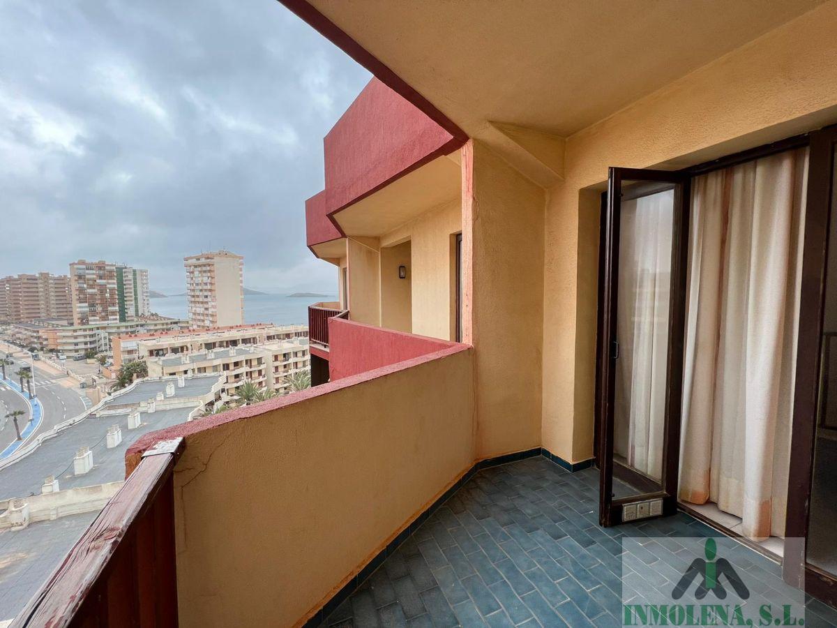 For sale of apartment in La Manga del Mar Menor