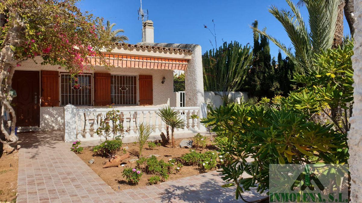 For sale of chalet in La Manga del Mar Menor