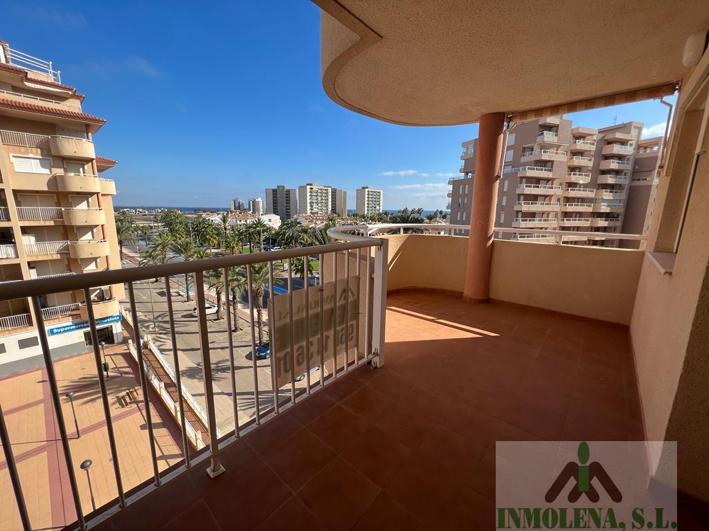 For sale of apartment in La Manga del Mar Menor