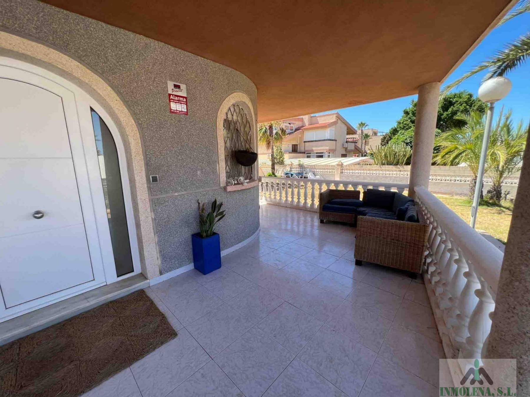 For sale of house in La Manga del Mar Menor
