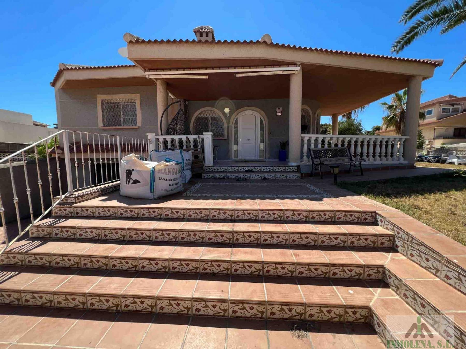 For sale of house in La Manga del Mar Menor