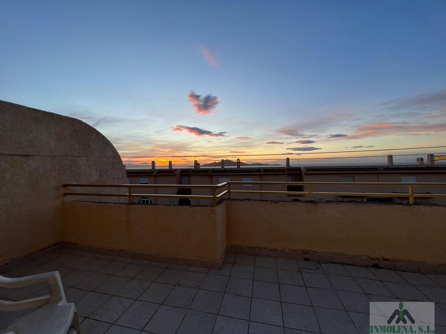 For sale of duplex in La Manga del Mar Menor