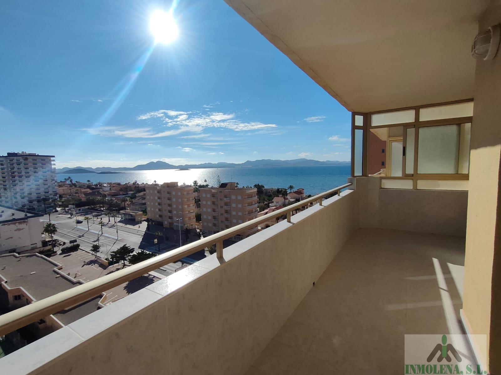For sale of flat in La Manga del Mar Menor