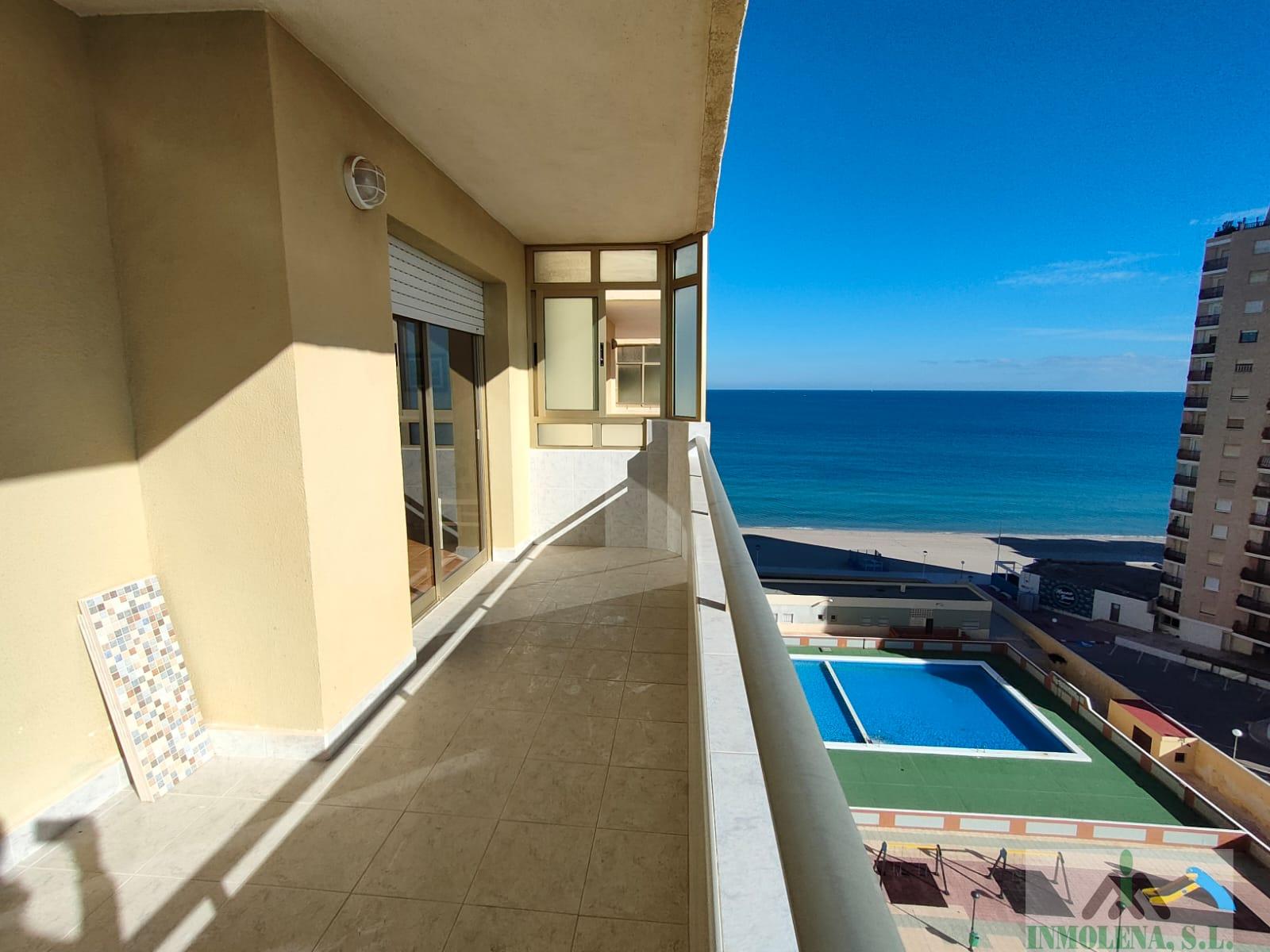 For sale of flat in La Manga del Mar Menor