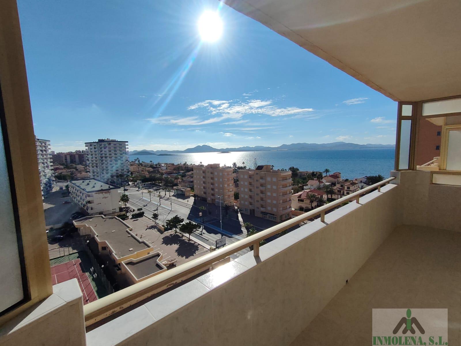 For sale of flat in La Manga del Mar Menor