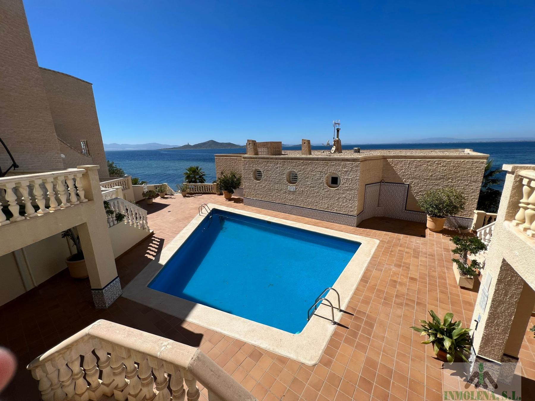 For sale of apartment in La Manga del Mar Menor