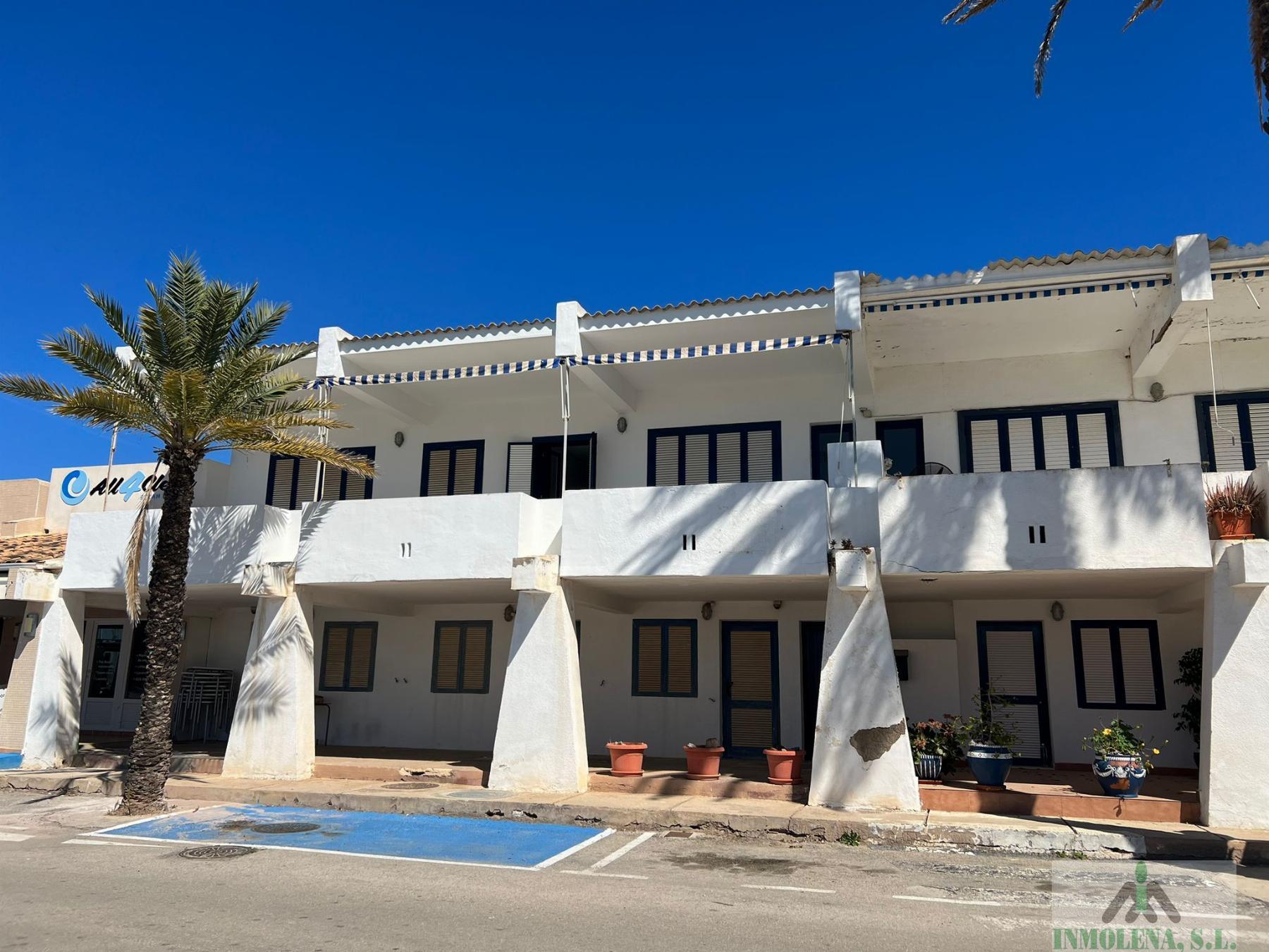 For sale of apartment in La Manga del Mar Menor