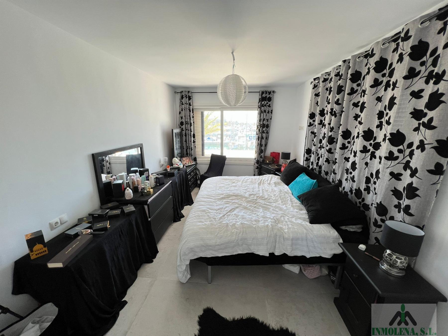 For sale of apartment in La Manga del Mar Menor