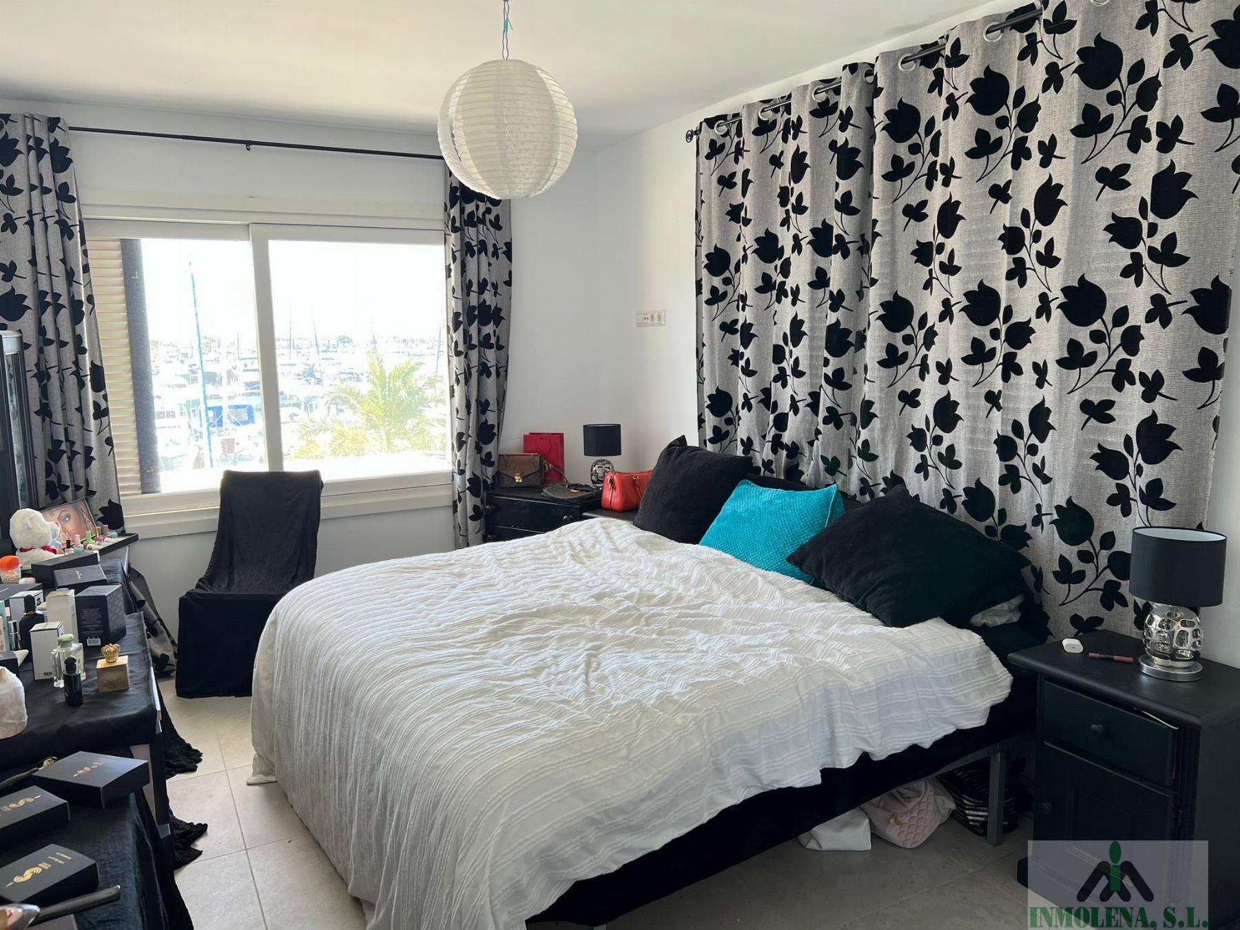 For sale of apartment in La Manga del Mar Menor