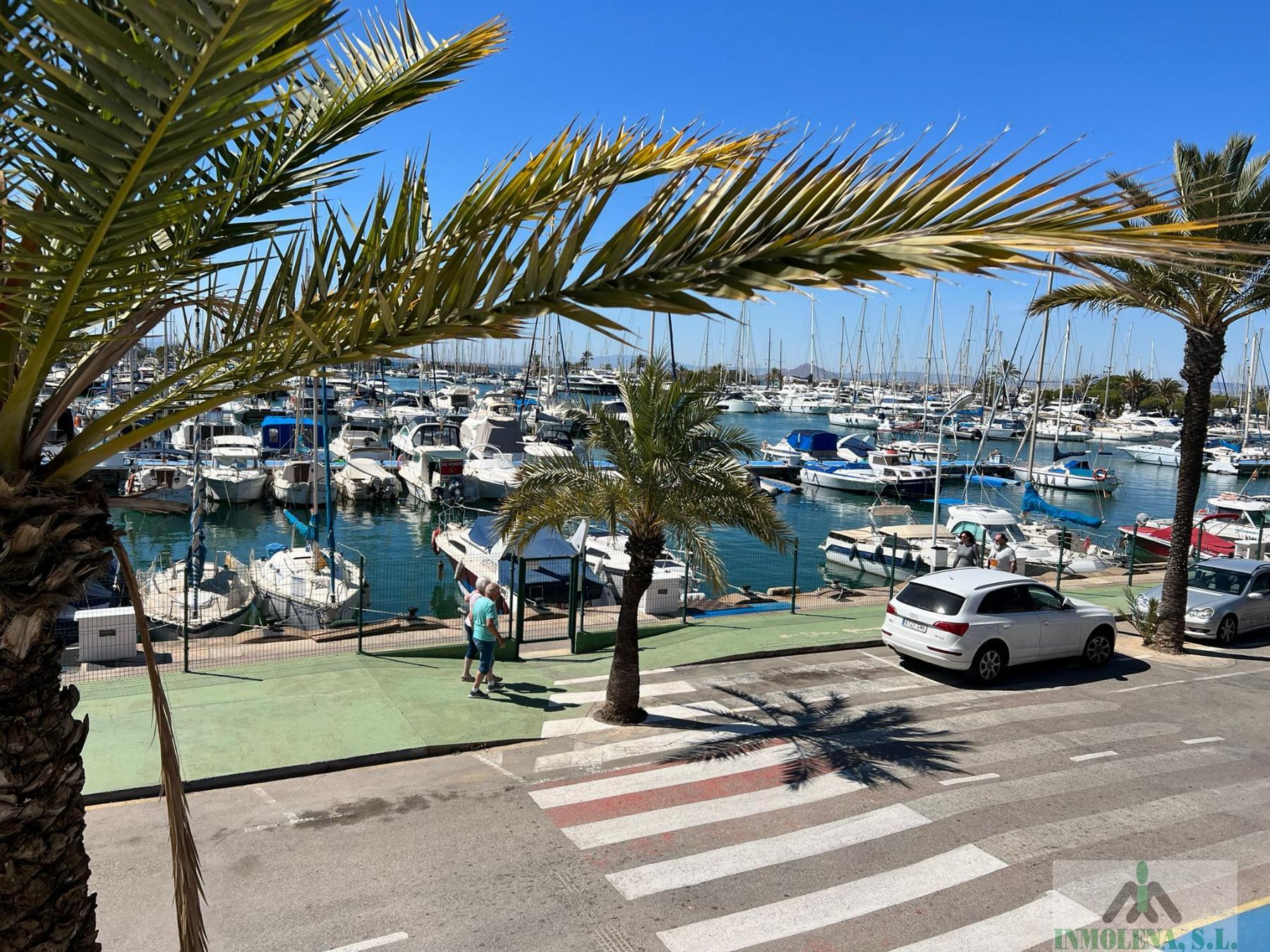 For sale of apartment in La Manga del Mar Menor