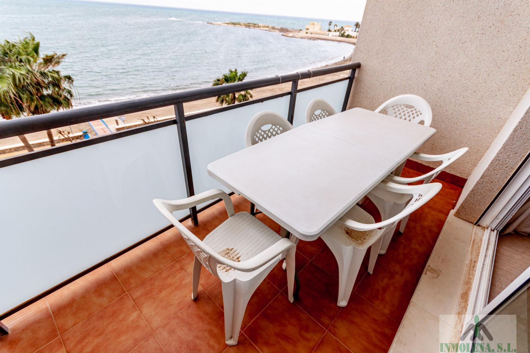 For sale of flat in La Manga del Mar Menor