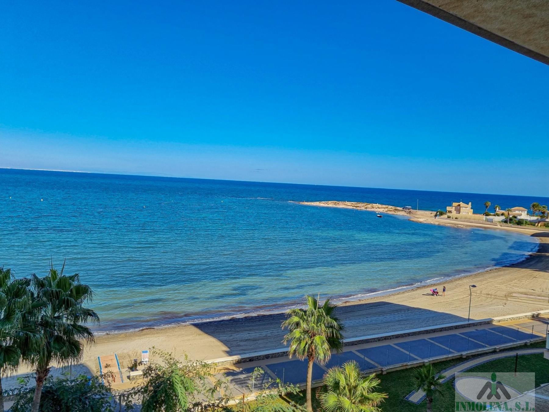 For sale of flat in La Manga del Mar Menor