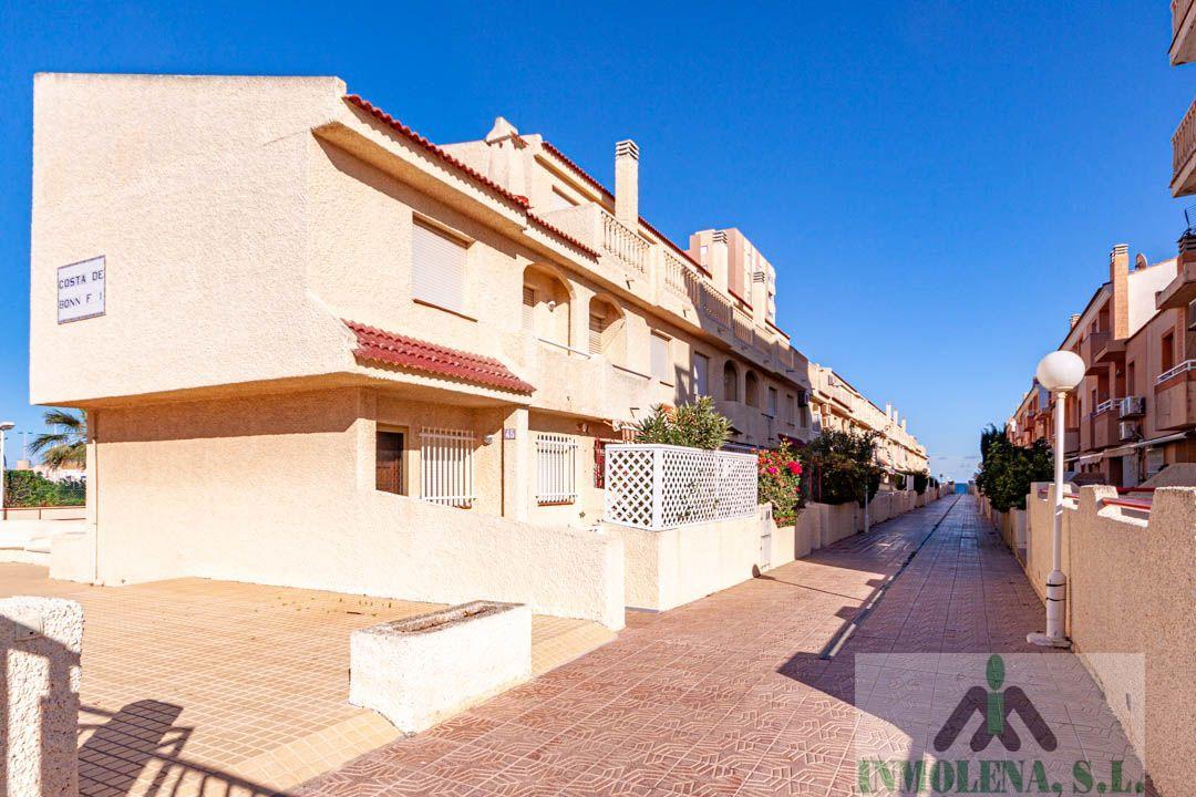 For sale of duplex in La Manga del Mar Menor