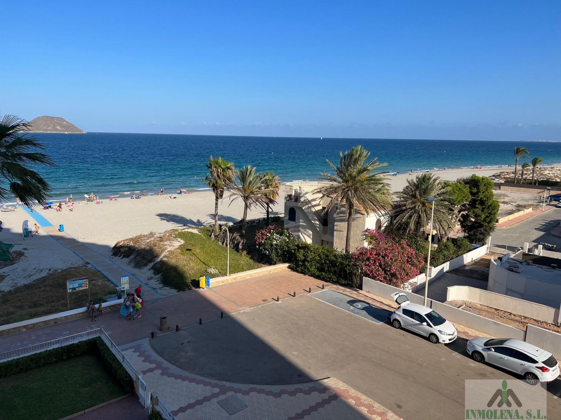 For sale of flat in La Manga del Mar Menor