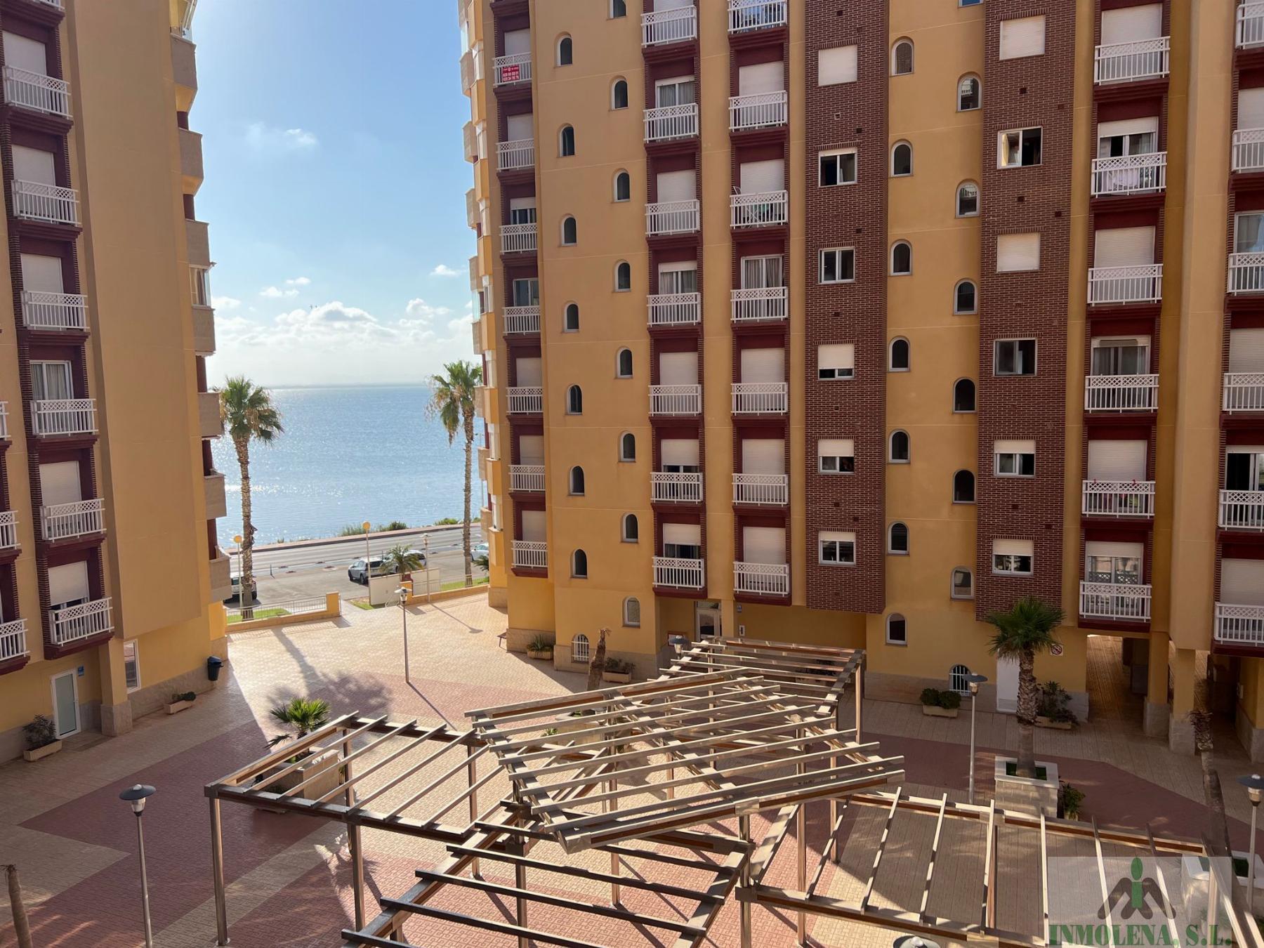 For sale of flat in La Manga del Mar Menor