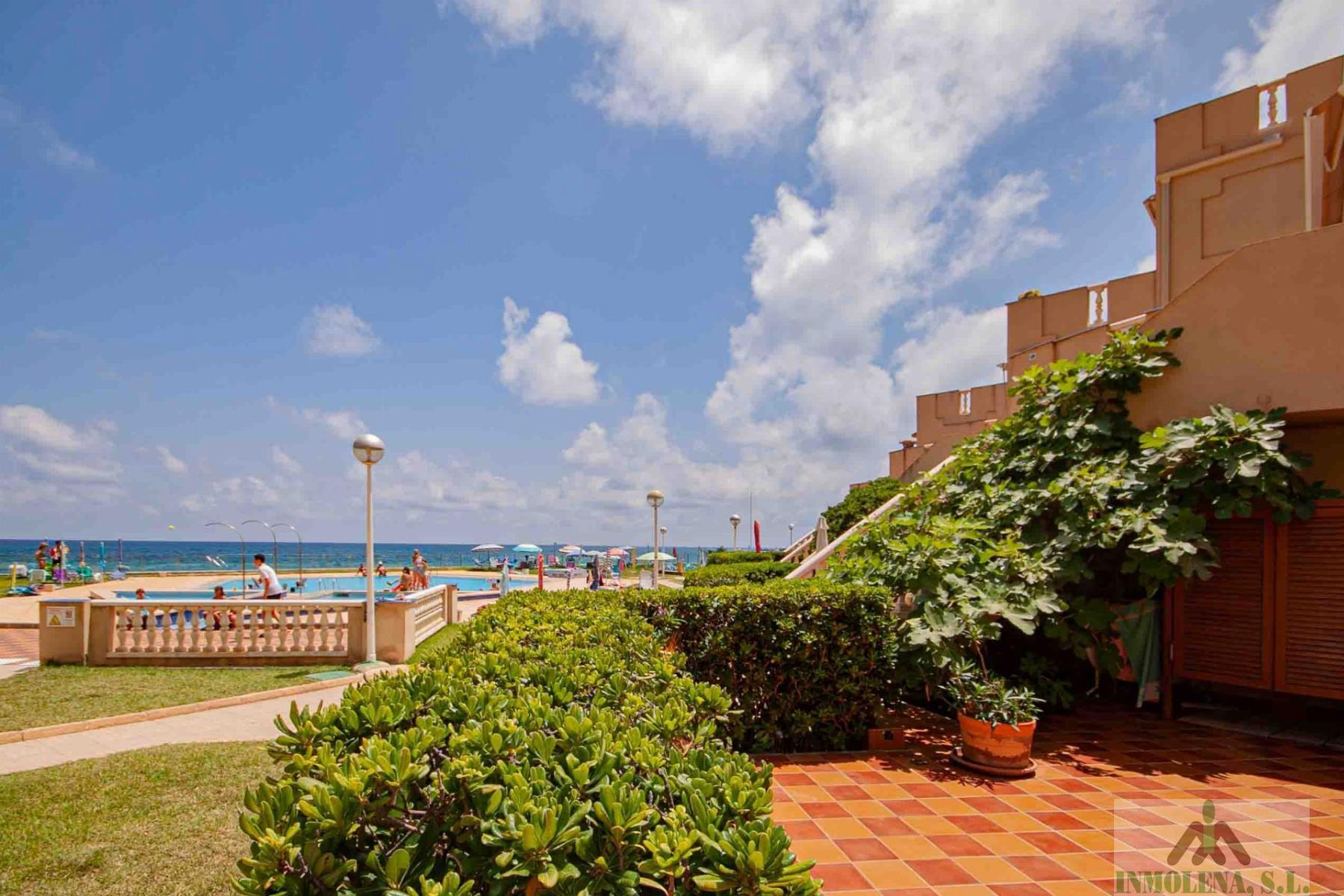 Venta de planta baja en La Manga del Mar Menor