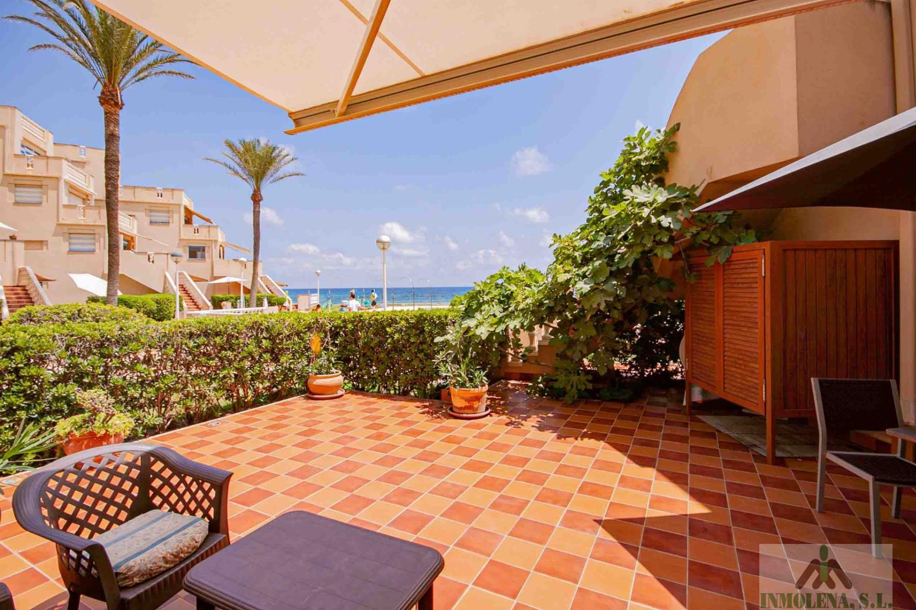Venta de planta baja en La Manga del Mar Menor