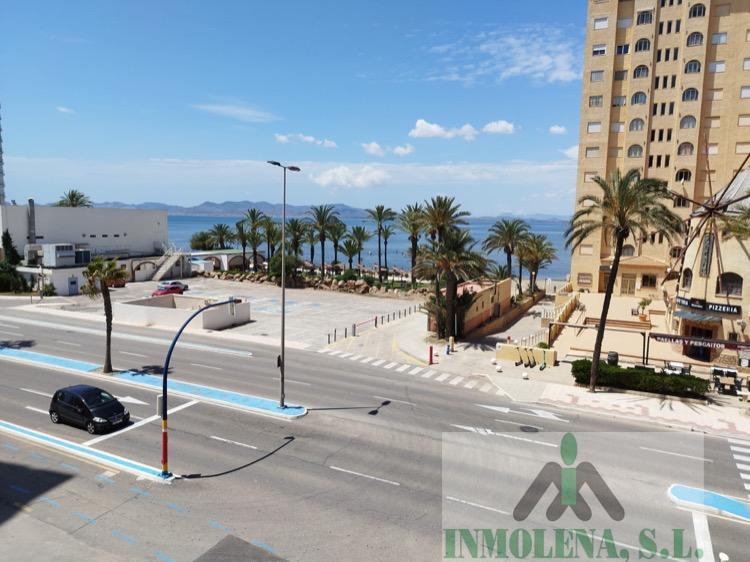 For sale of flat in La Manga del Mar Menor