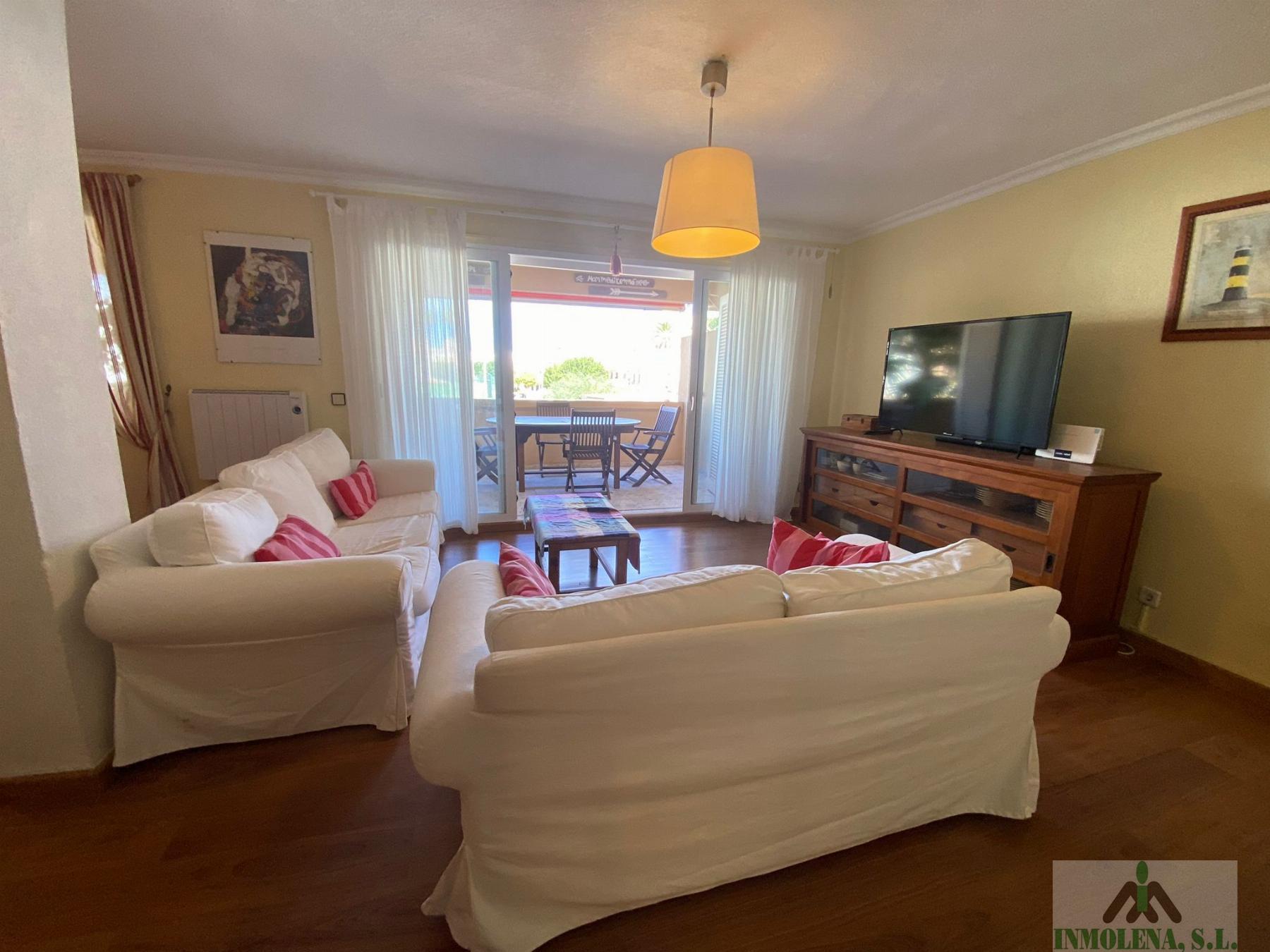 For sale of ground floor in La Manga del Mar Menor