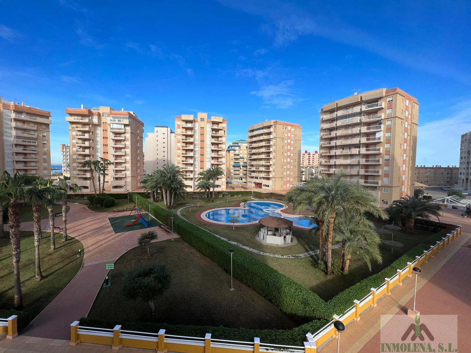 For sale of flat in La Manga del Mar Menor