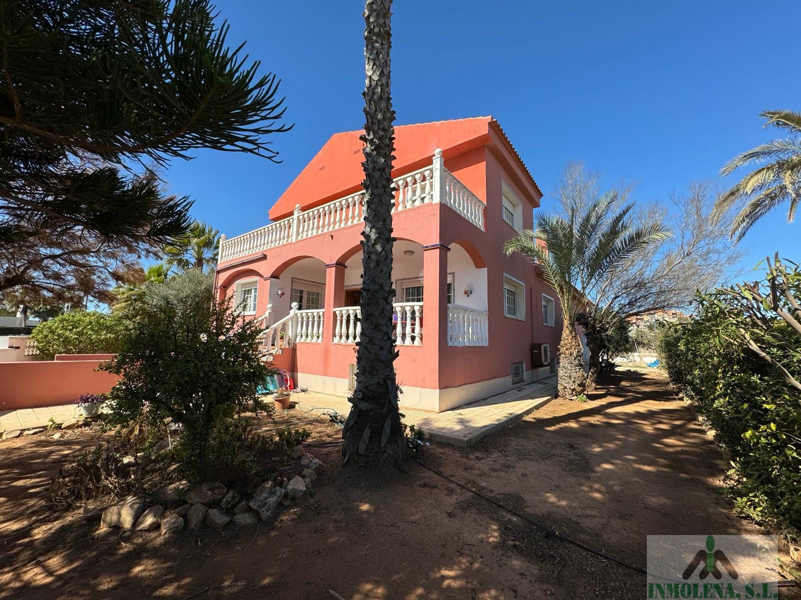 For sale of chalet in La Manga del Mar Menor