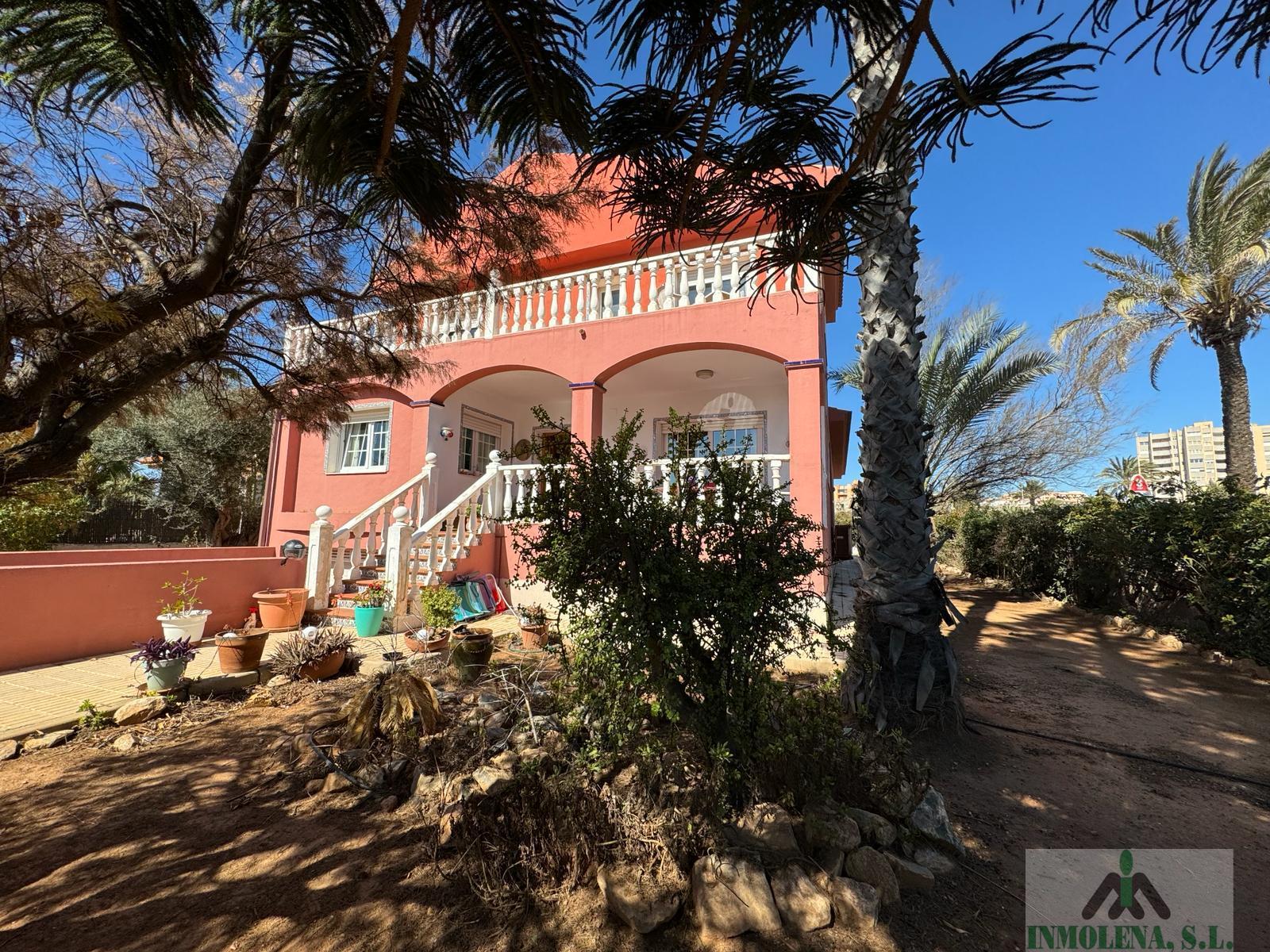 For sale of chalet in La Manga del Mar Menor