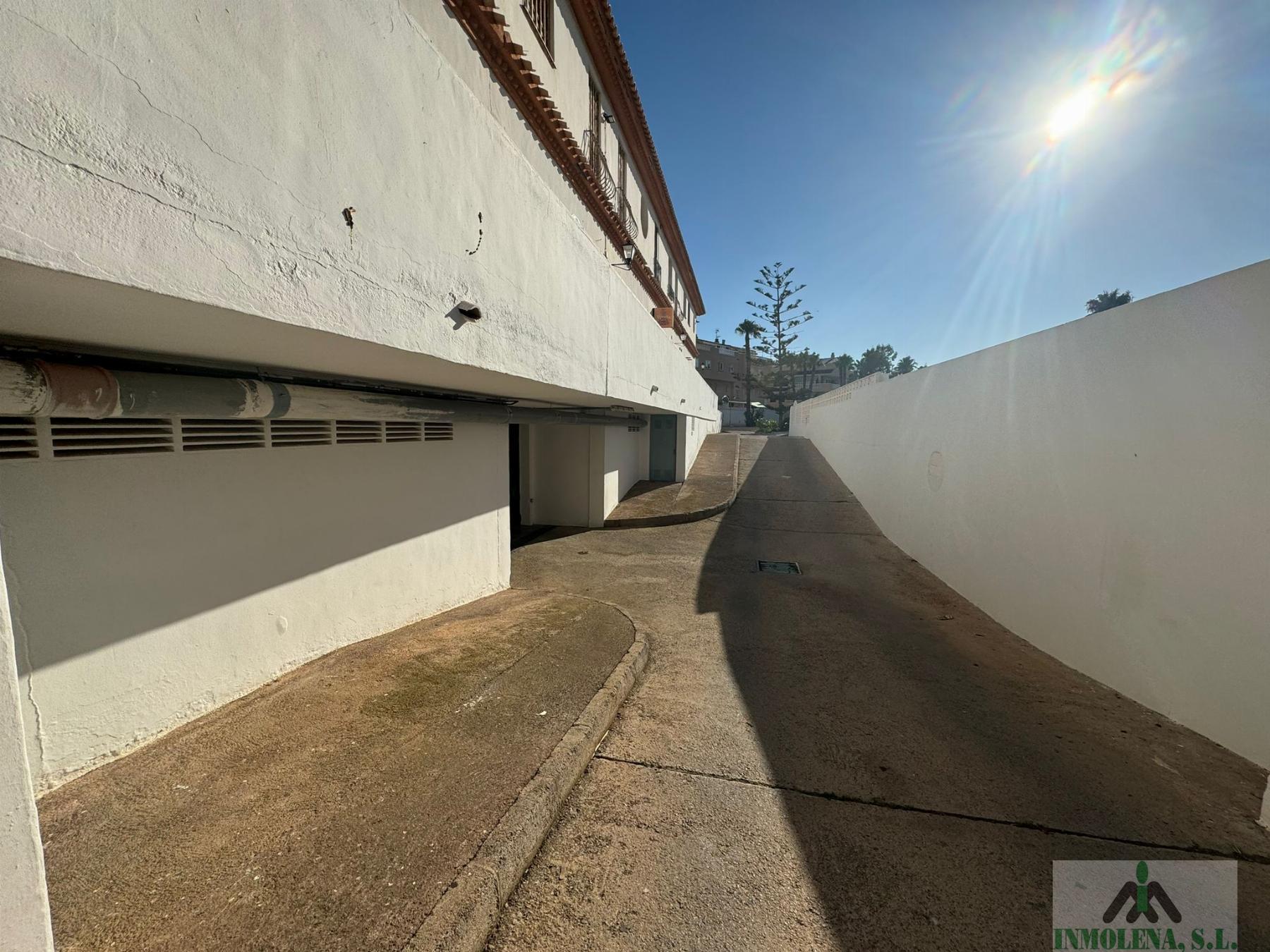 For sale of garage in La Manga del Mar Menor