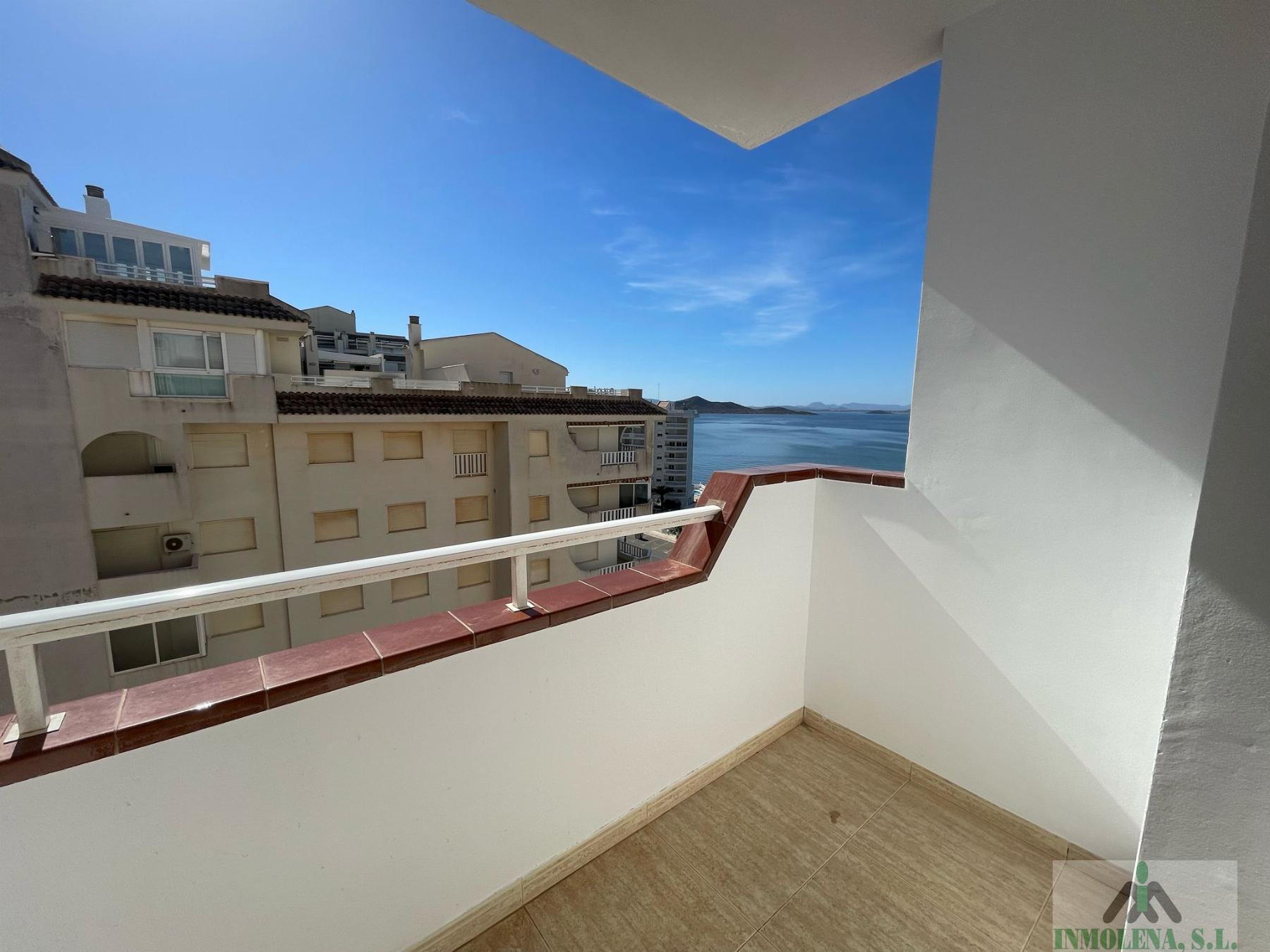 For sale of apartment in La Manga del Mar Menor
