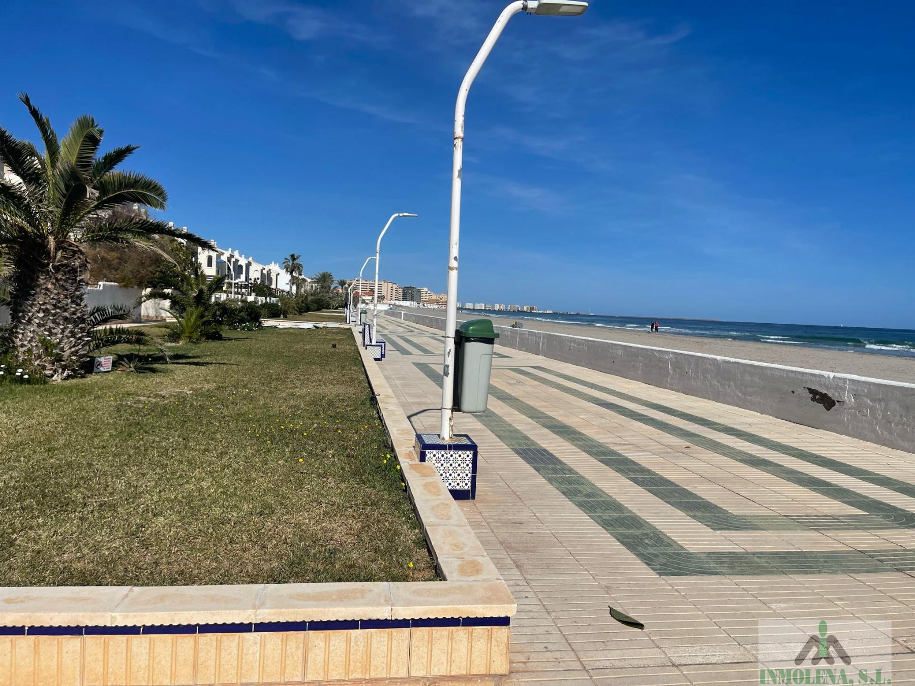 For sale of apartment in La Manga del Mar Menor