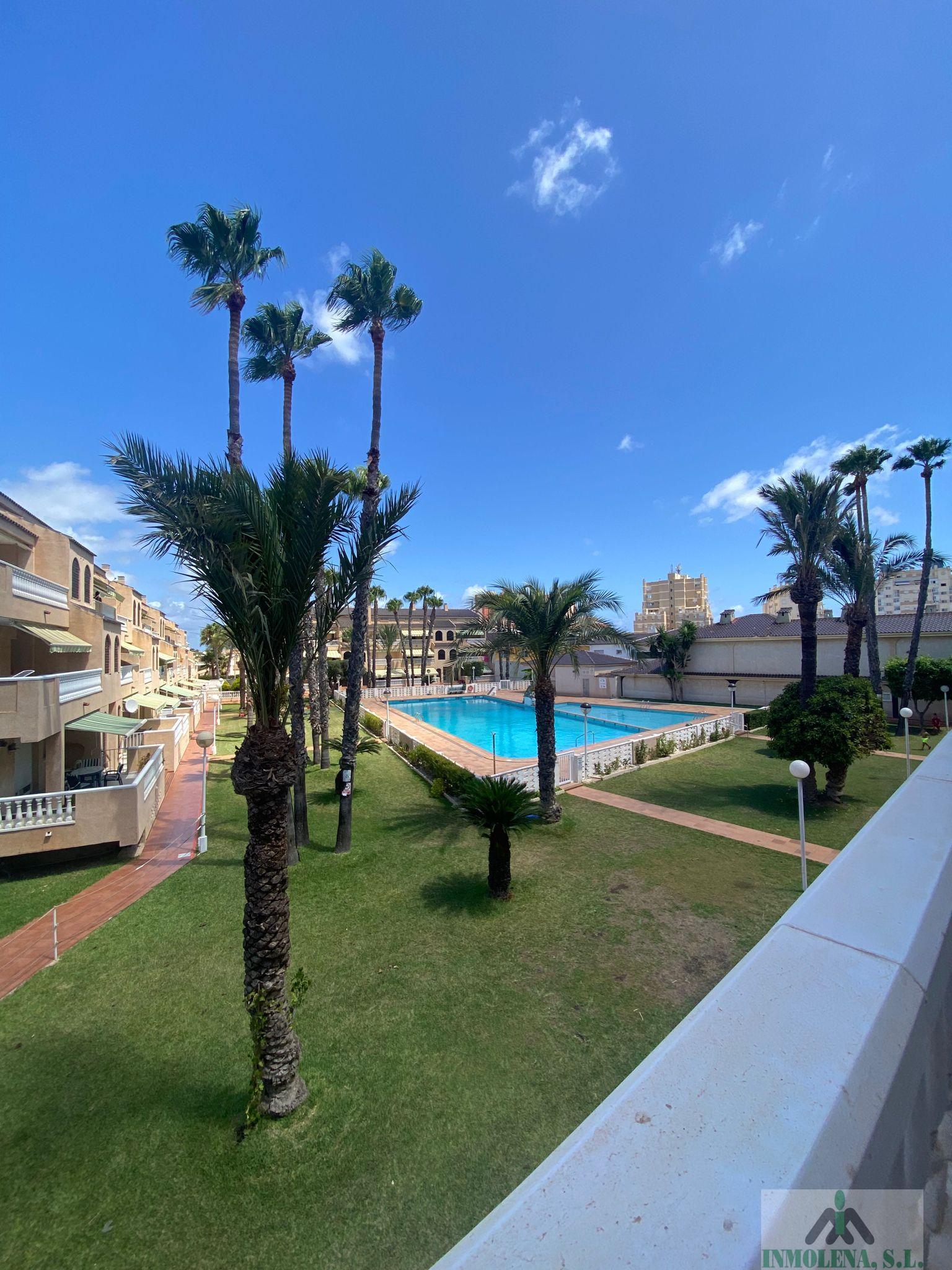 For sale of apartment in La Manga del Mar Menor