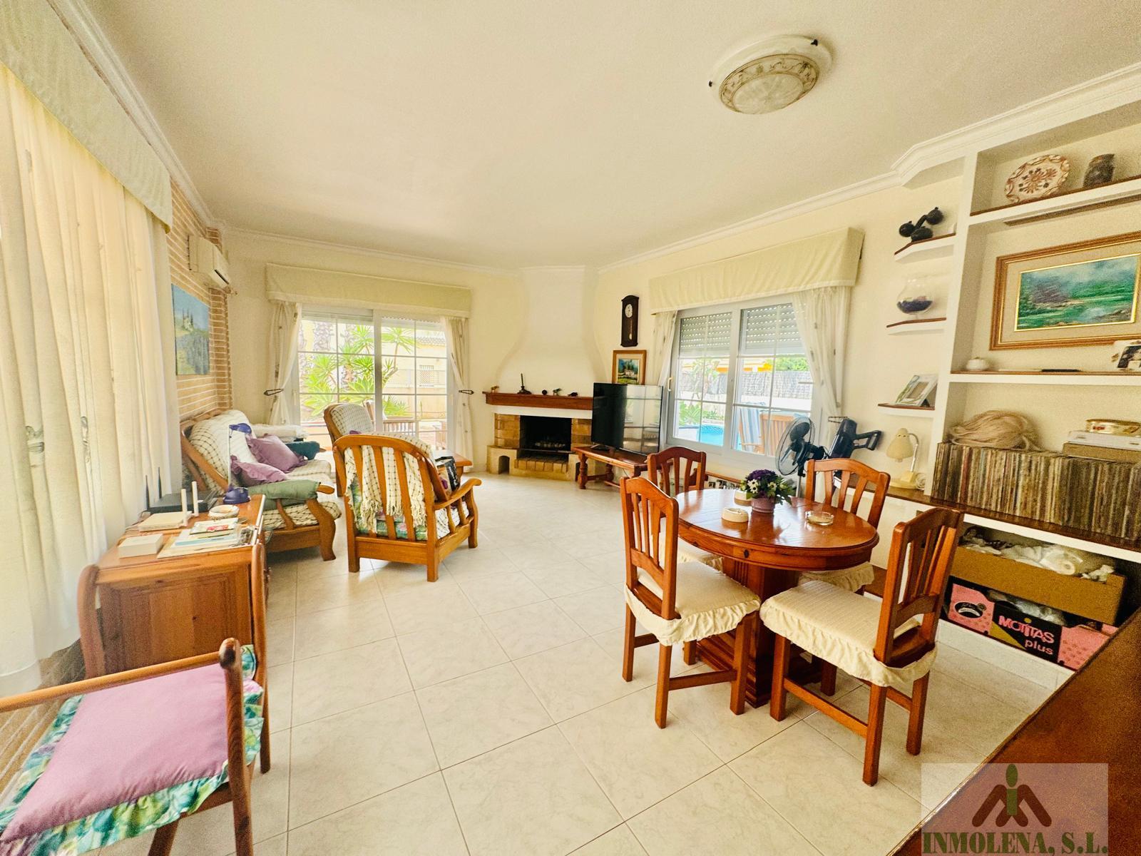 For sale of chalet in La Manga del Mar Menor