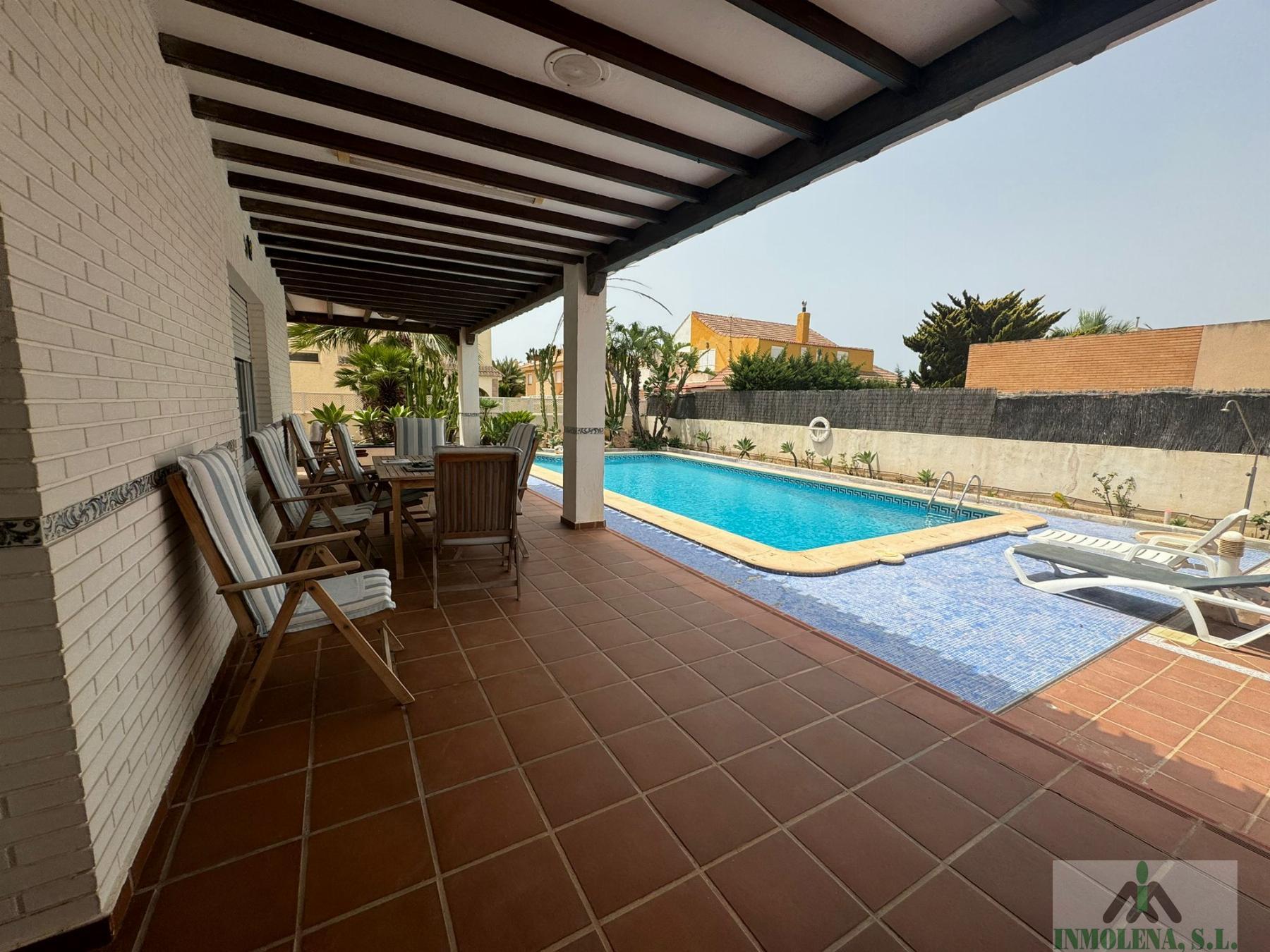 For sale of chalet in La Manga del Mar Menor