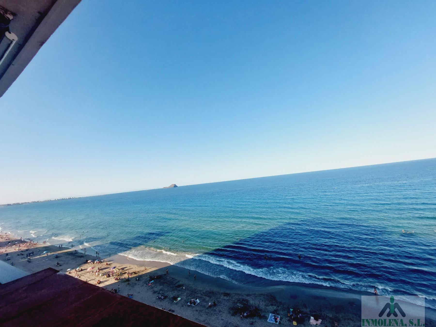 For sale of apartment in La Manga del Mar Menor
