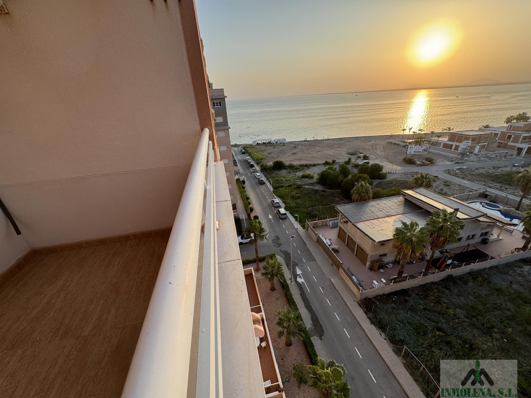 For sale of flat in La Manga del Mar Menor