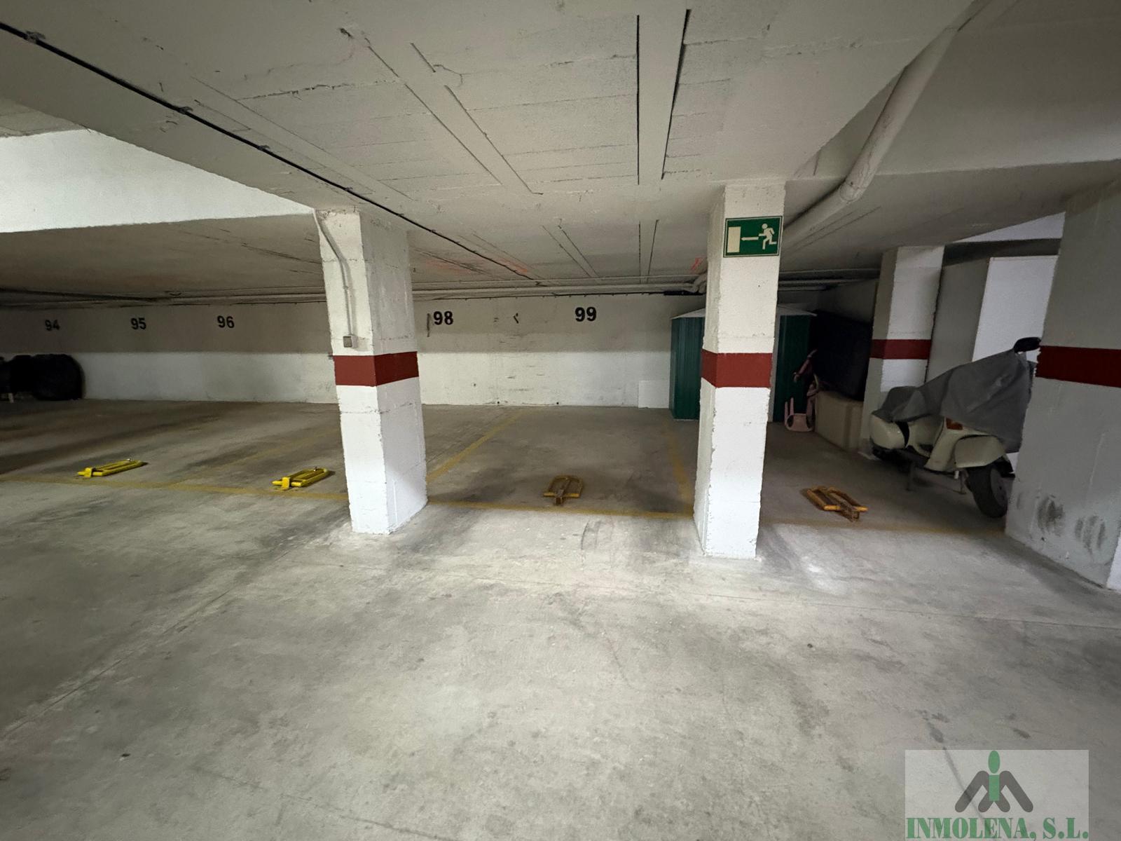 Venta de garaje en La Manga del Mar Menor