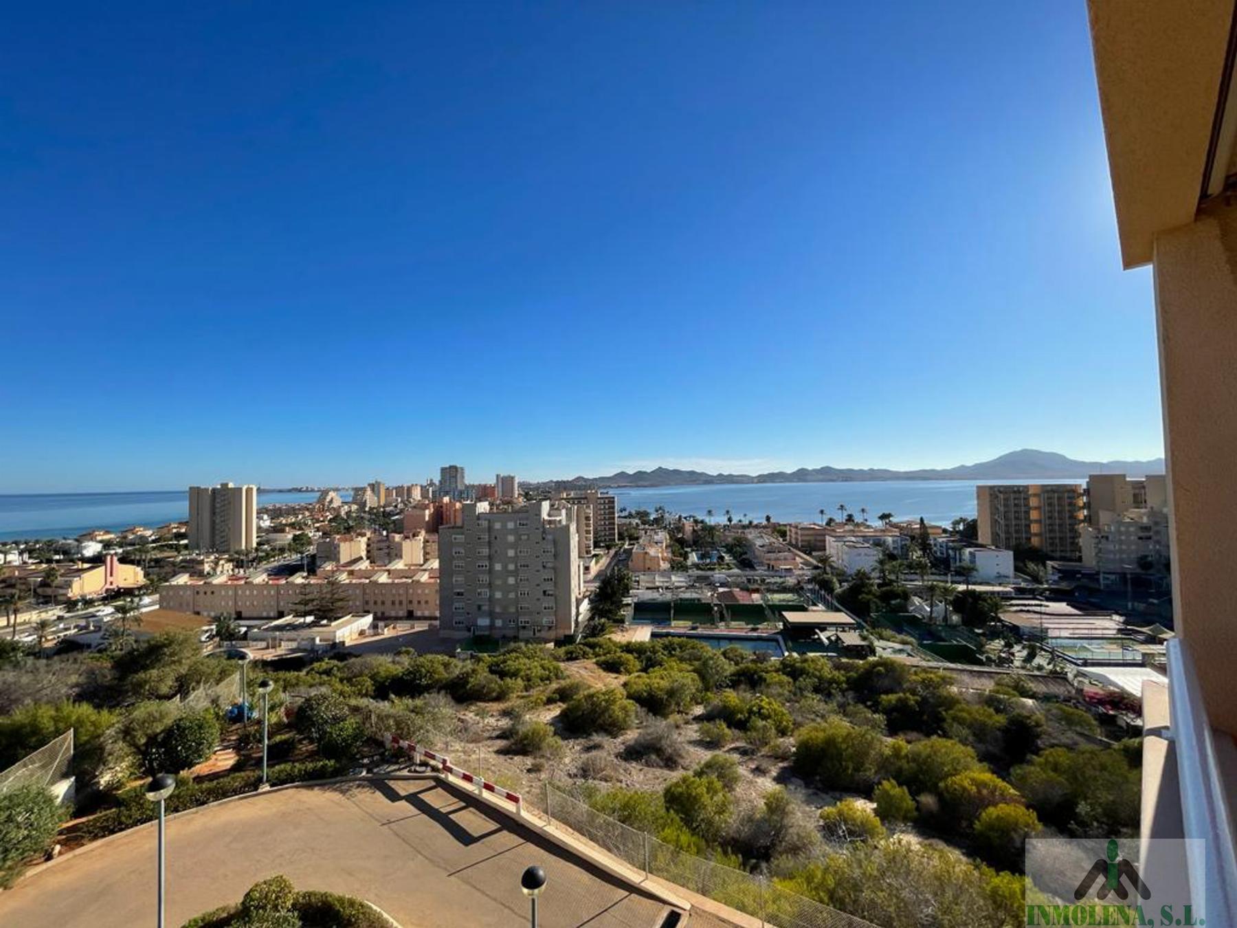For sale of flat in La Manga del Mar Menor