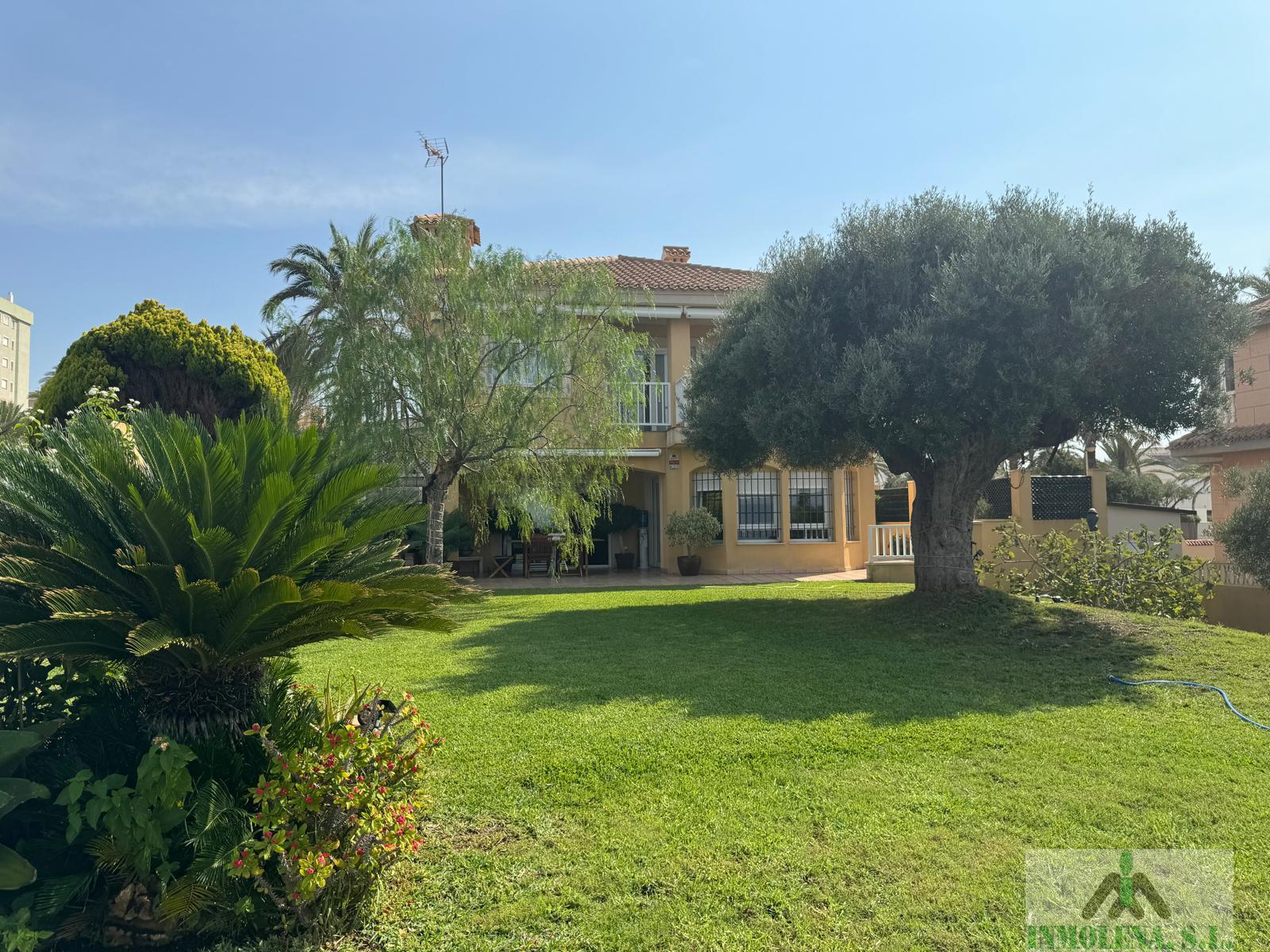 For sale of house in La Manga del Mar Menor
