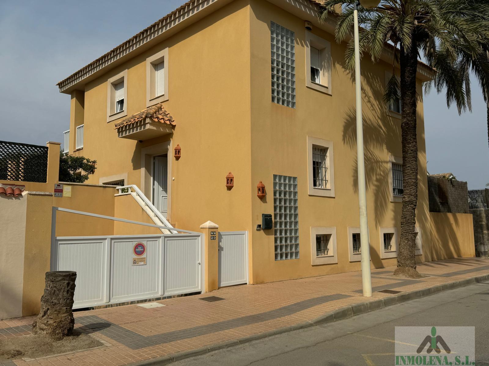 For sale of house in La Manga del Mar Menor