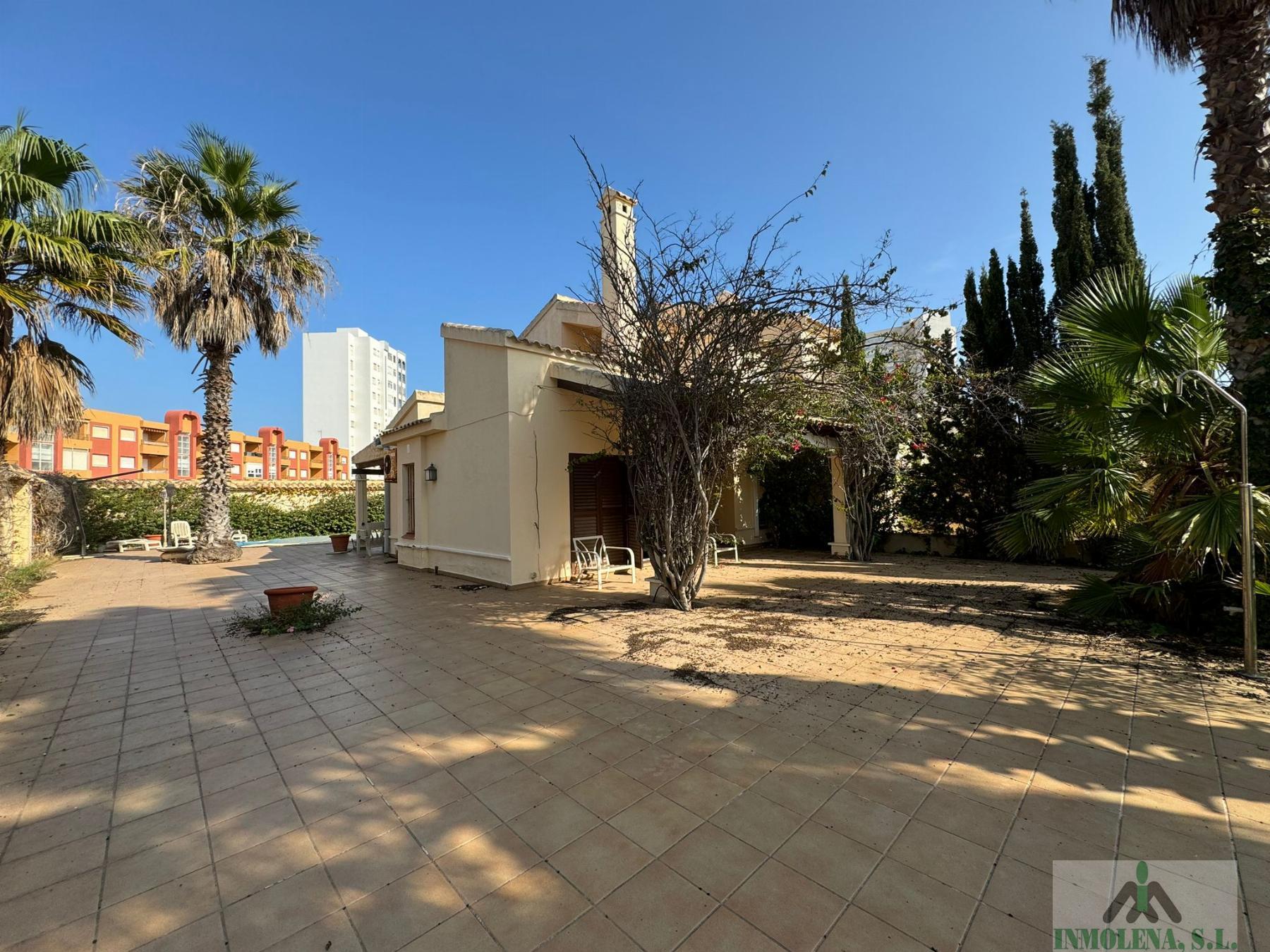 For sale of chalet in La Manga del Mar Menor