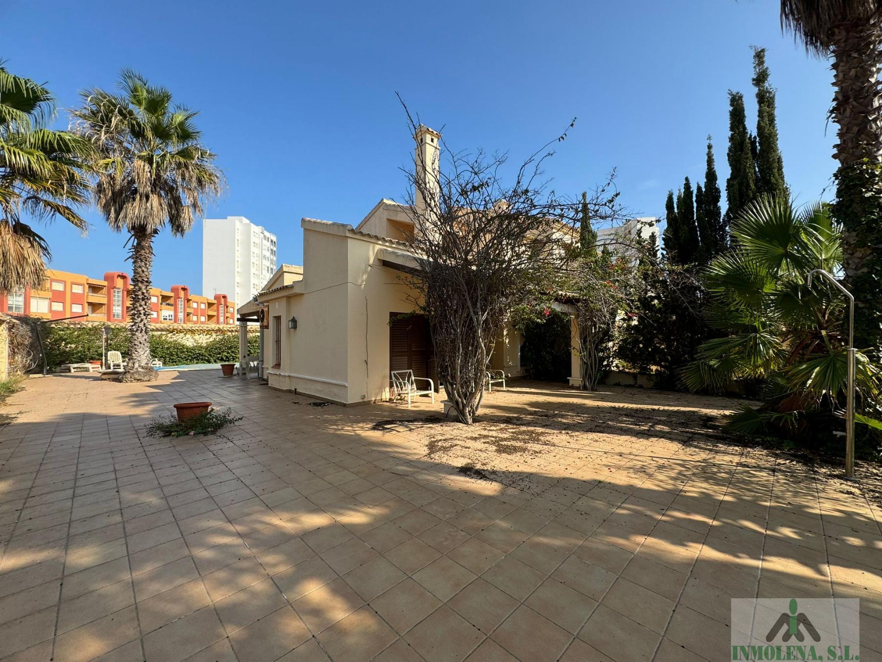 For sale of chalet in La Manga del Mar Menor
