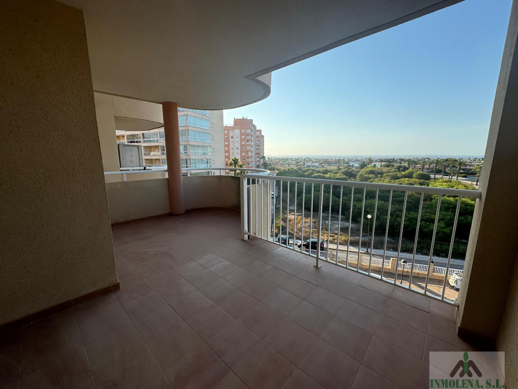 For sale of flat in La Manga del Mar Menor