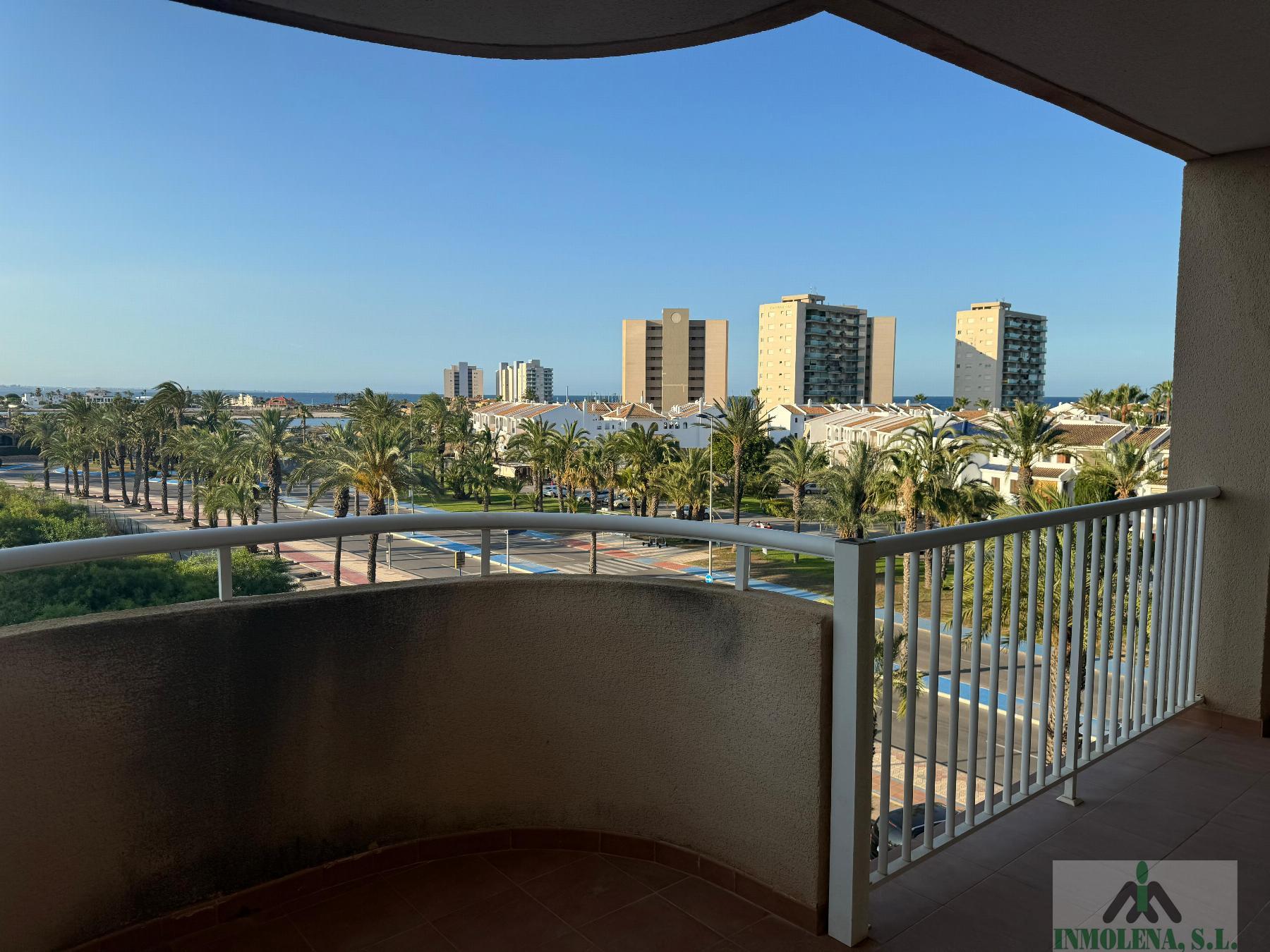 For sale of flat in La Manga del Mar Menor