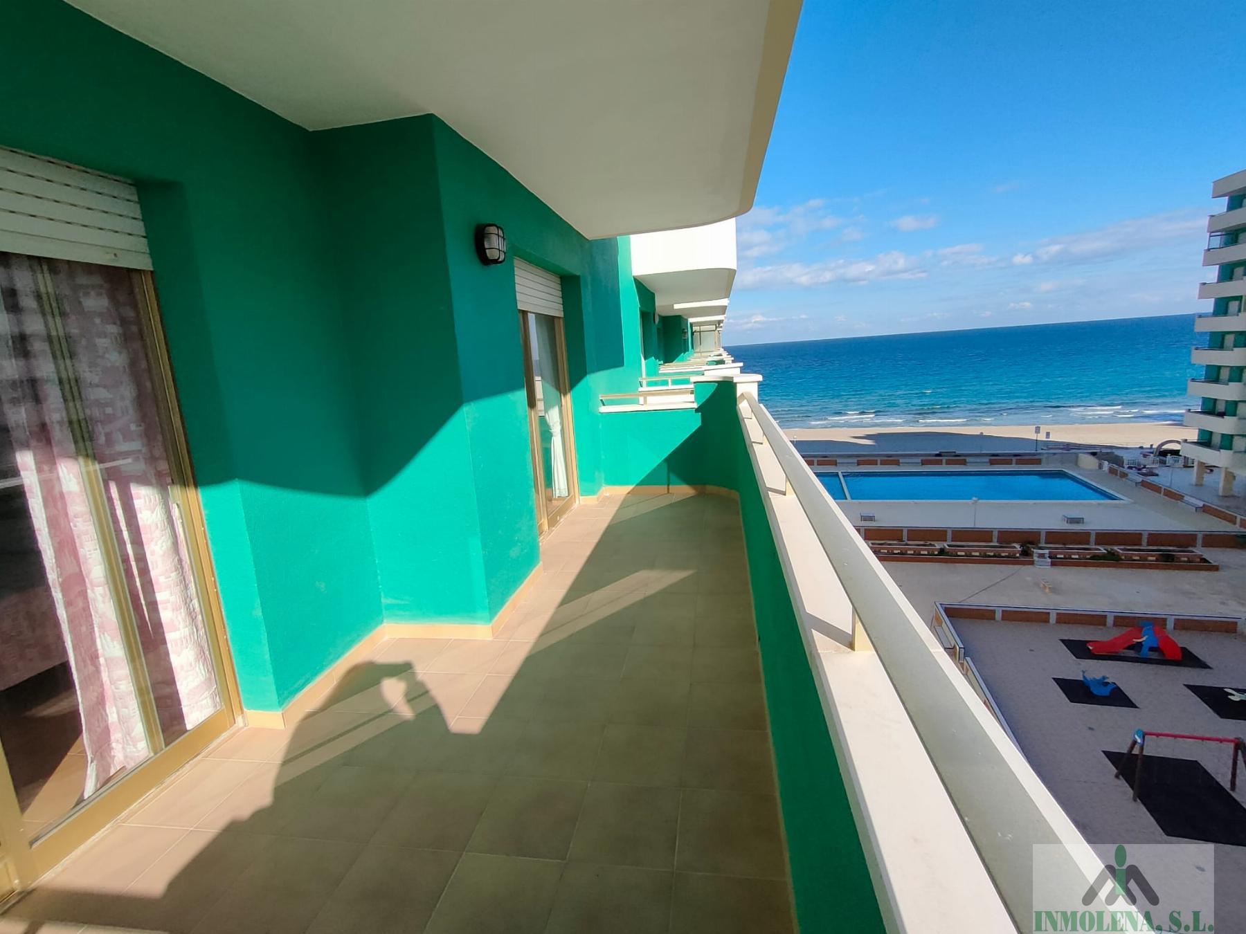 For sale of flat in La Manga del Mar Menor